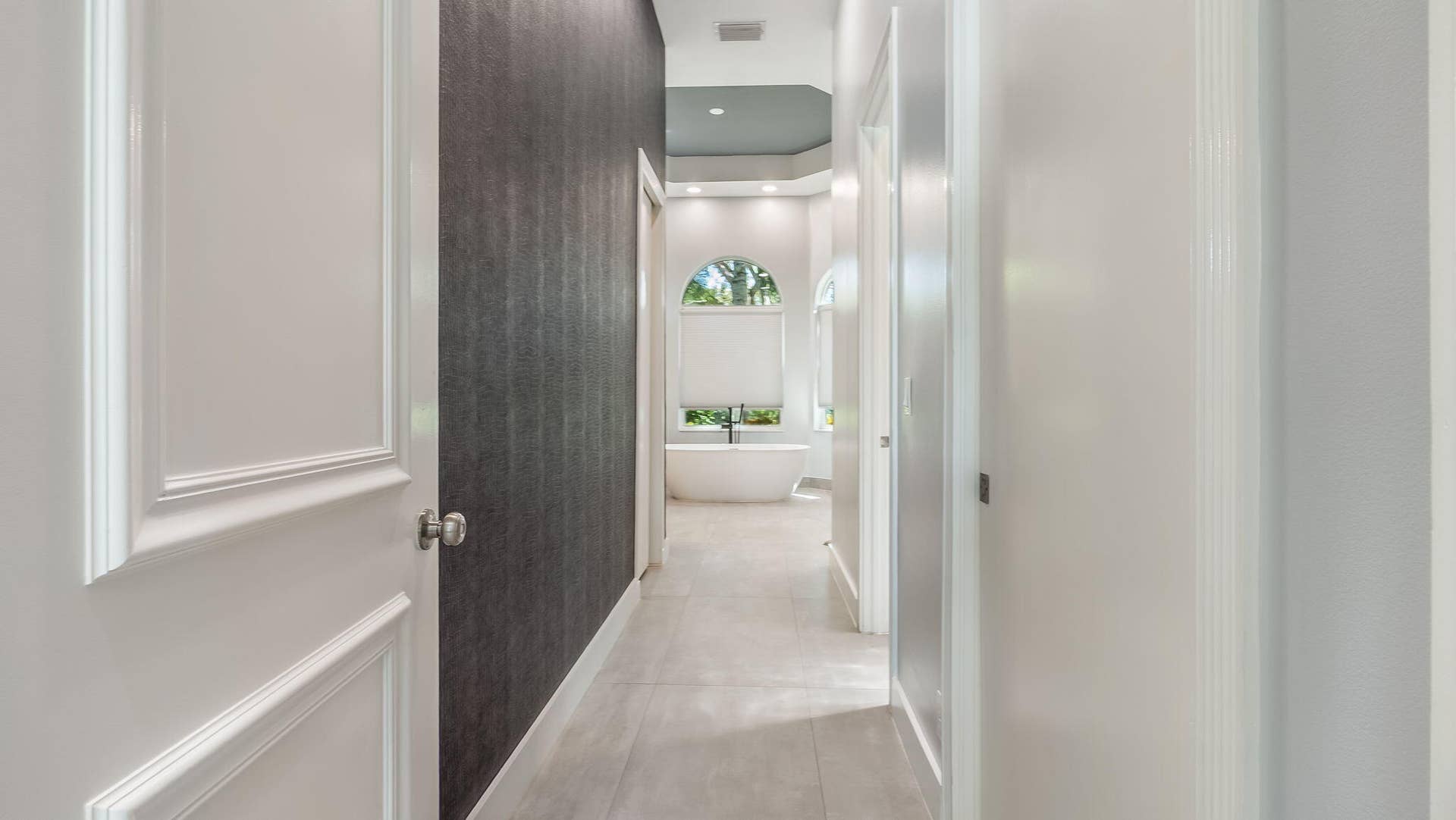 7083 NW 71ST Manor, Parkland, FL 33067 Hallway of primary Bedroom