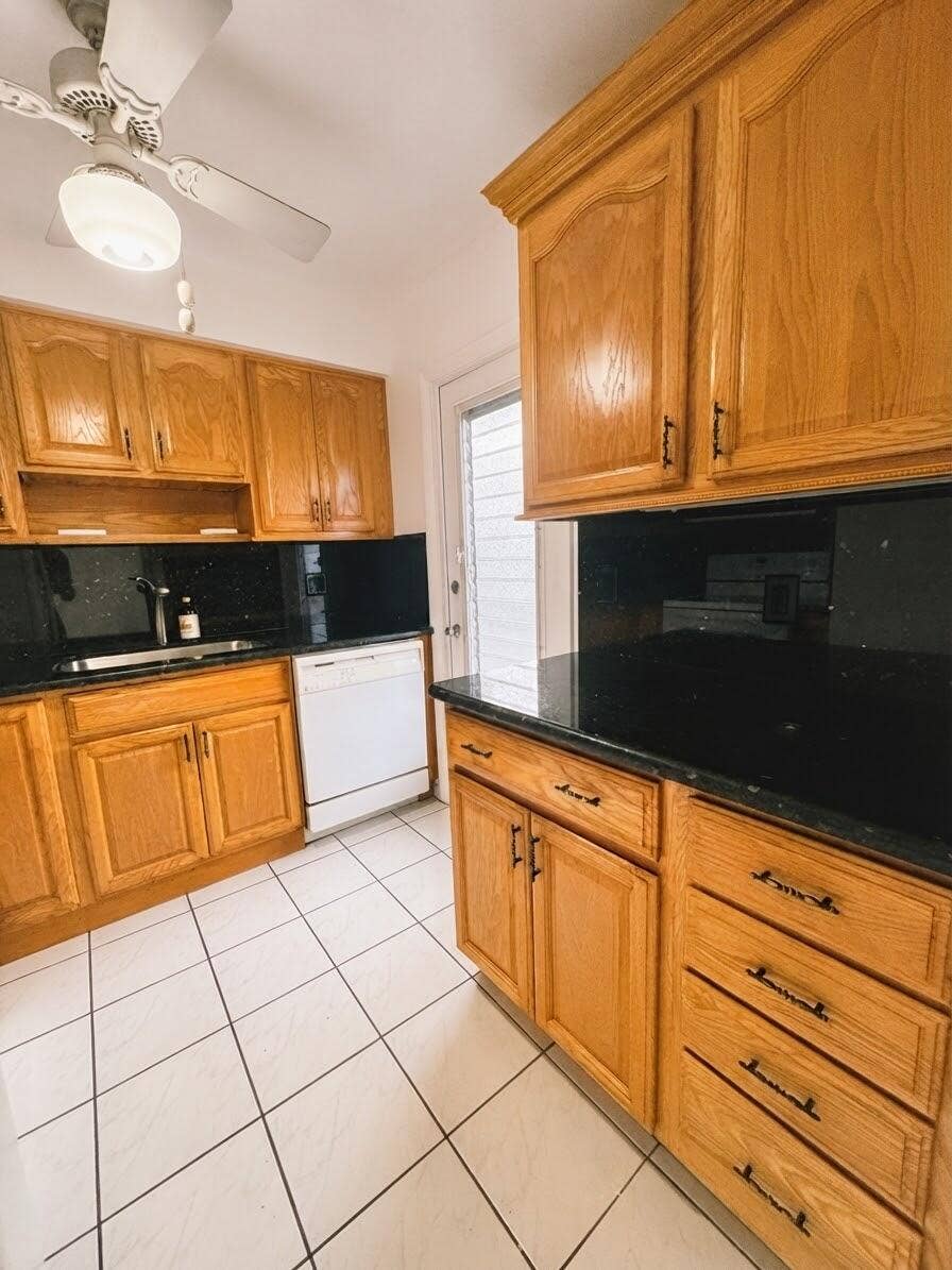777 SE 2ND Avenue, #213, Deerfield Beach, FL 33441 IMG_2114