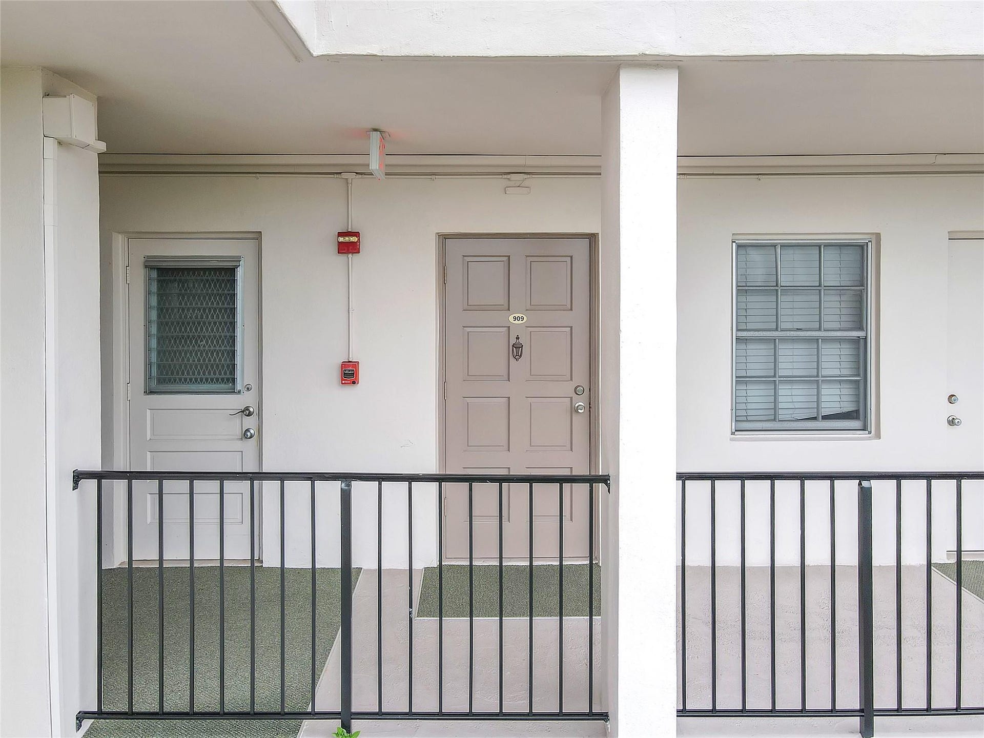 3150 N Palm Aire Drive, #909, Pompano Beach, FL 33069 Photo 26
