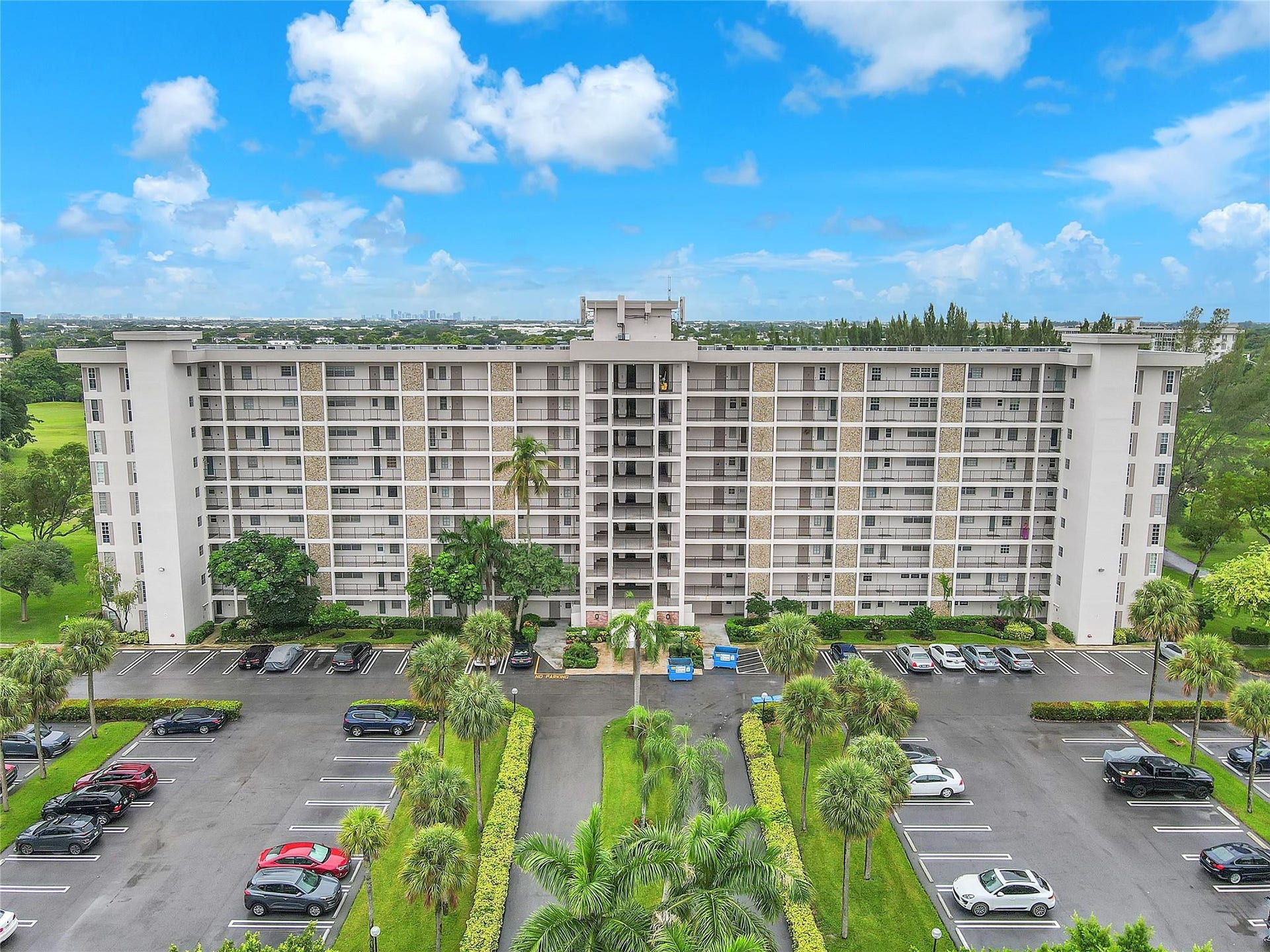 3150 N Palm Aire Drive, #909, Pompano Beach, FL 33069 Photo 25