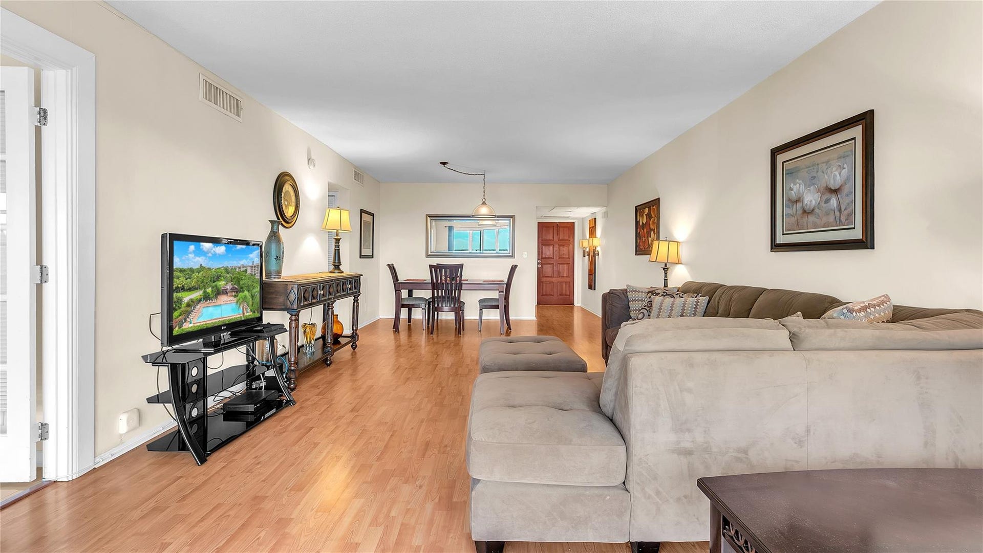 3150 N Palm Aire Drive, #909, Pompano Beach, FL 33069 Photo 7