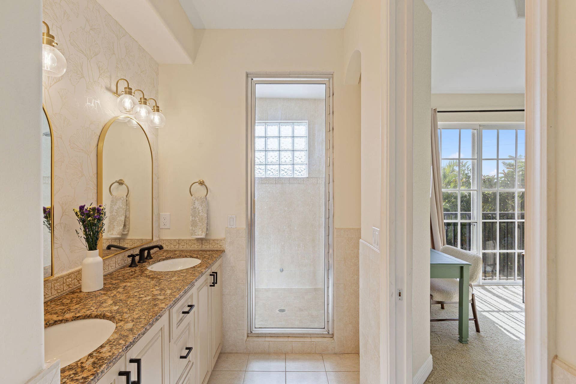 1323 NE 5TH Terrace, #1323, Fort Lauderdale, FL 33304 024A3211