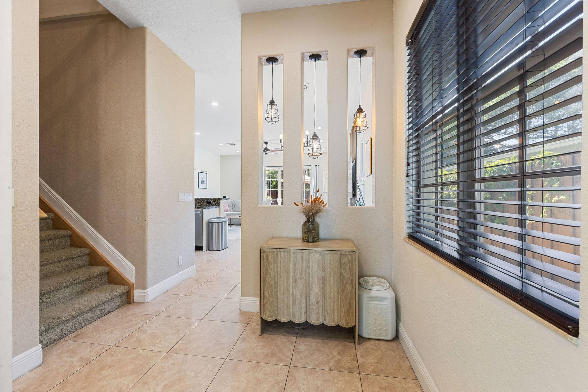1323 NE 5TH Terrace, #1323, Fort Lauderdale, FL 33304 024A1868