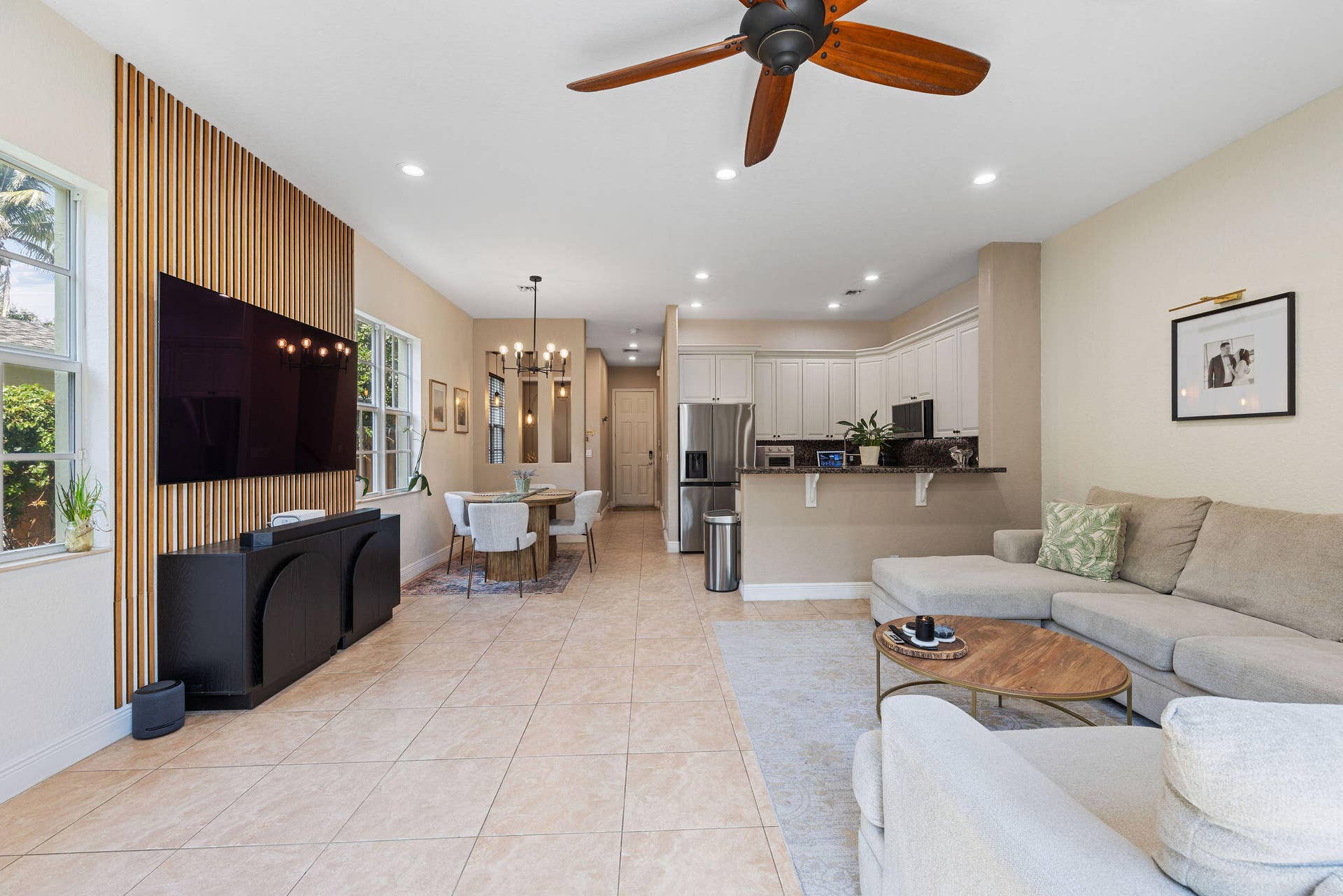 1323 NE 5TH Terrace, #1323, Fort Lauderdale, FL 33304 024A1826