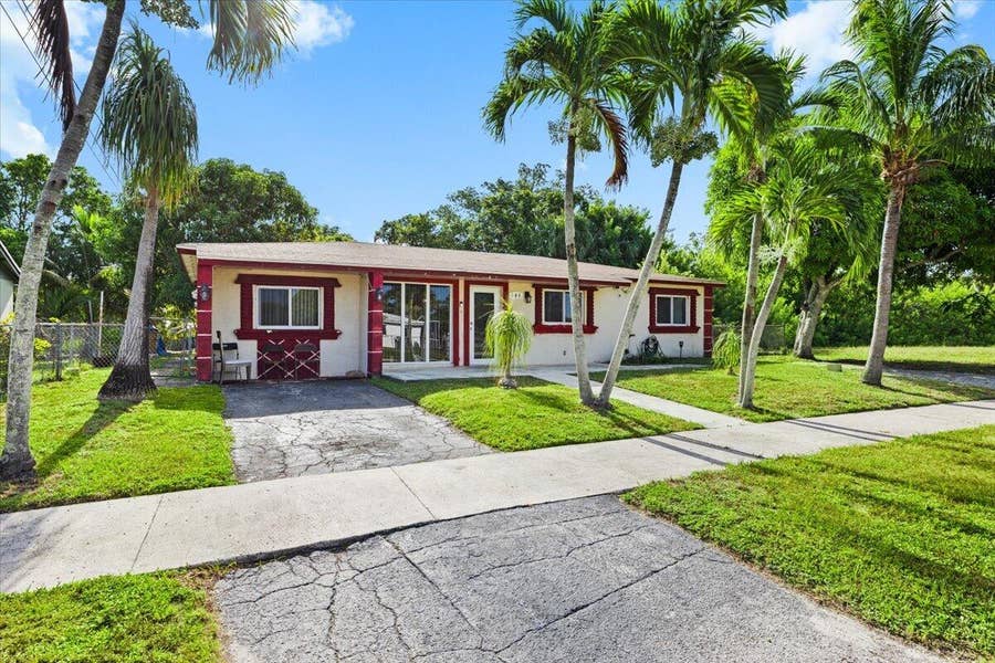 Property photo for 508 NE 2ND Terrace, Deerfield Beach, FL