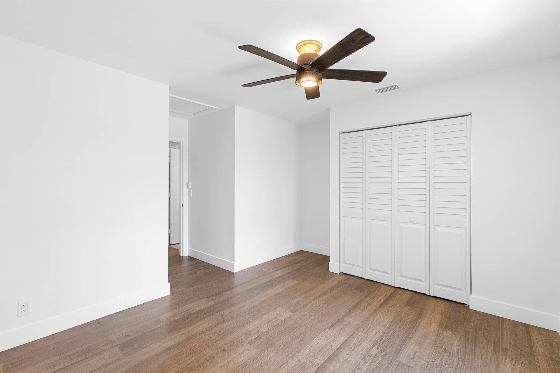 84 CENTENNIAL Court, Deerfield Beach, FL 33442 R6II5913