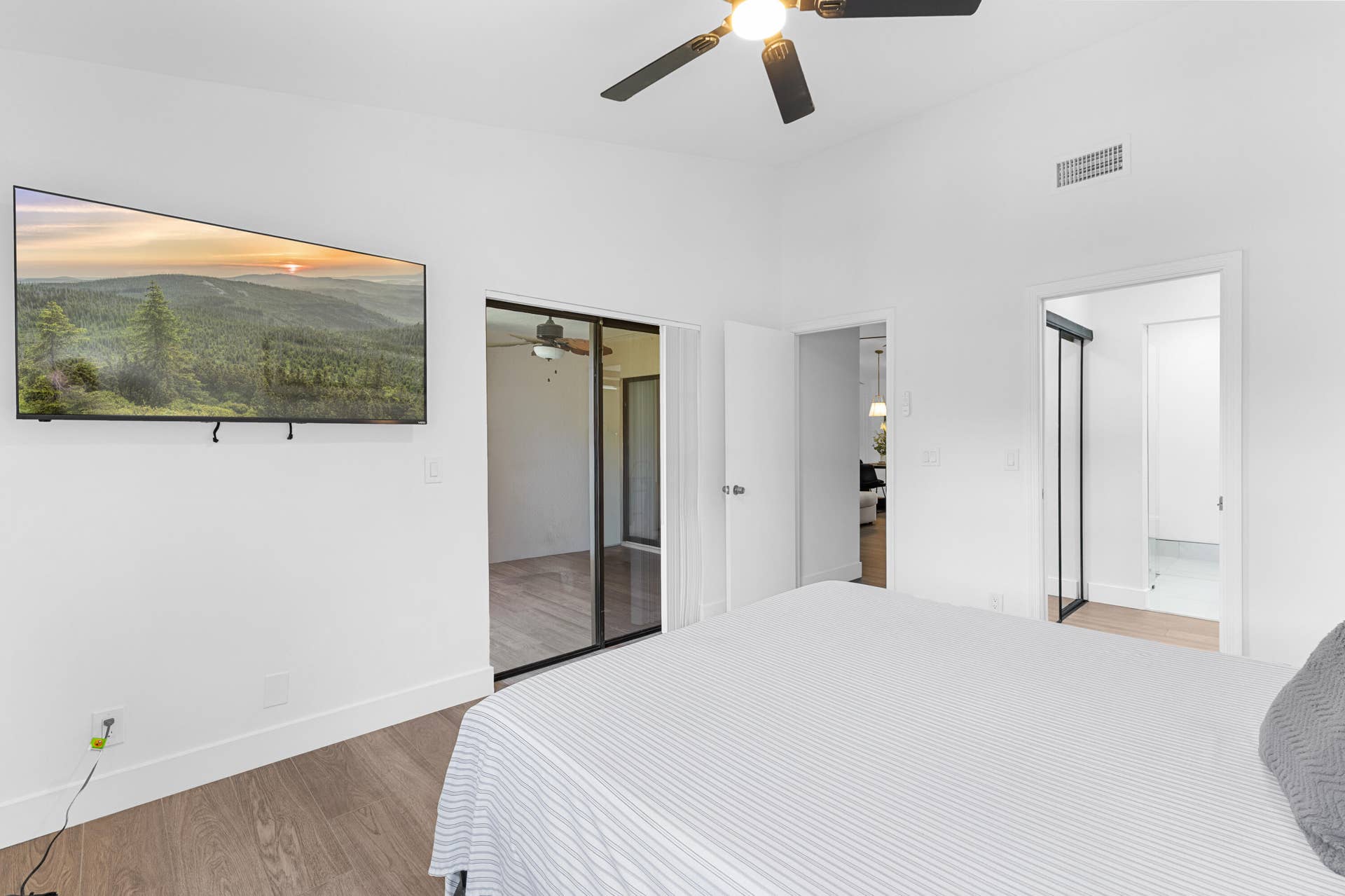 84 CENTENNIAL Court, Deerfield Beach, FL 33442 R6II5964