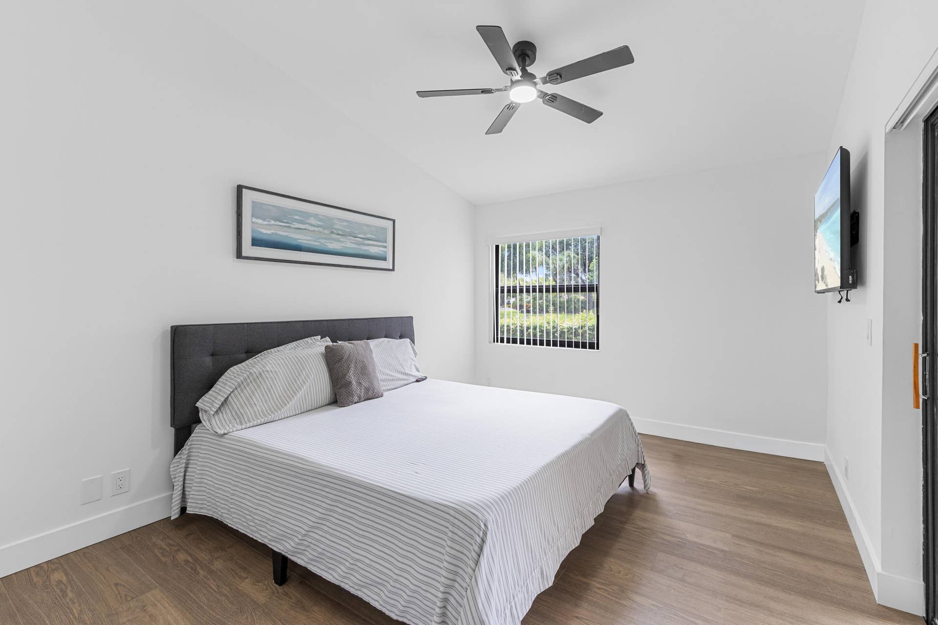 84 CENTENNIAL Court, Deerfield Beach, FL 33442 R6II6717