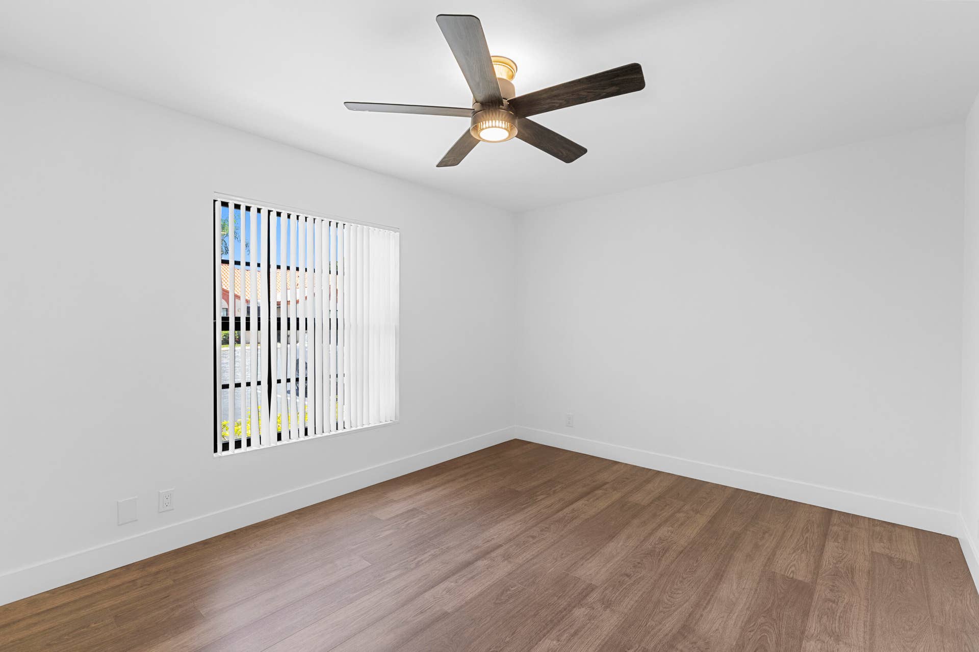 84 CENTENNIAL Court, Deerfield Beach, FL 33442 R6II5910