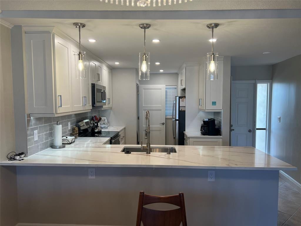 1523 E Hillsboro Boulevard, #334, Deerfield Beach, Deerfield Beach, FL 33441 kitchen