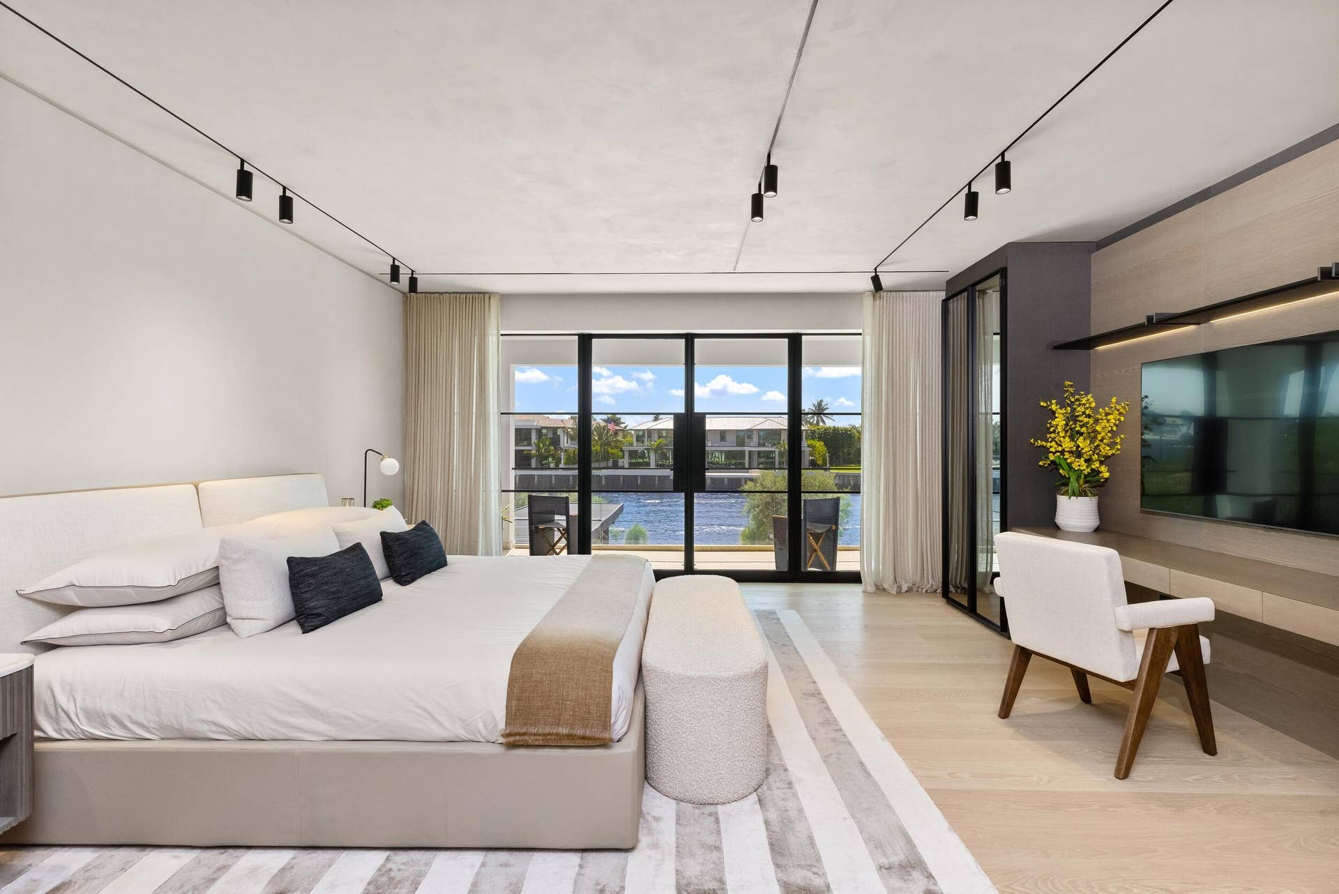 2401 Spanish River Road, Boca Raton, FL 33432 Guest Bed 6