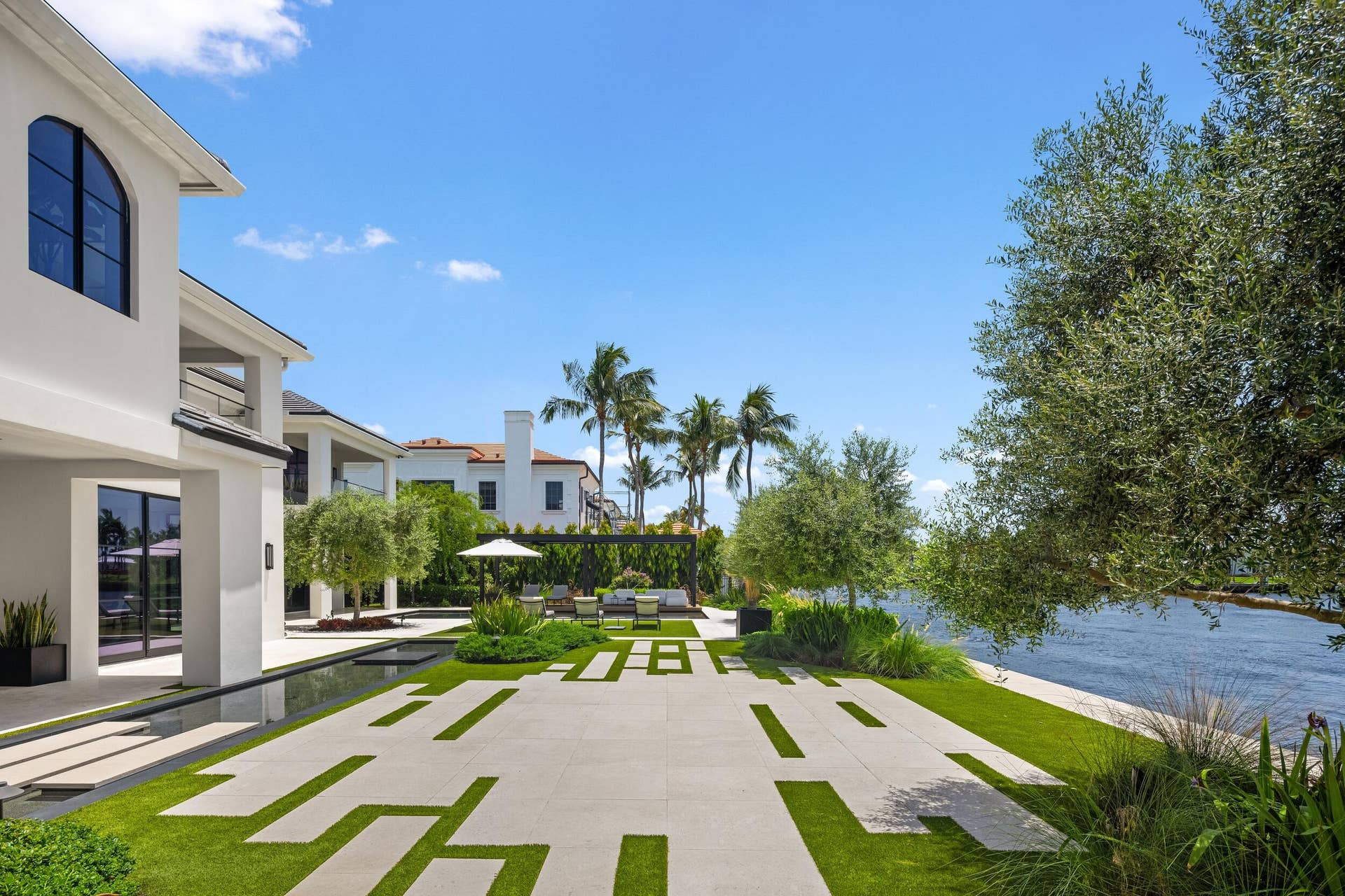2401 Spanish River Road, Boca Raton, FL 33432 Rear Exterior 4
