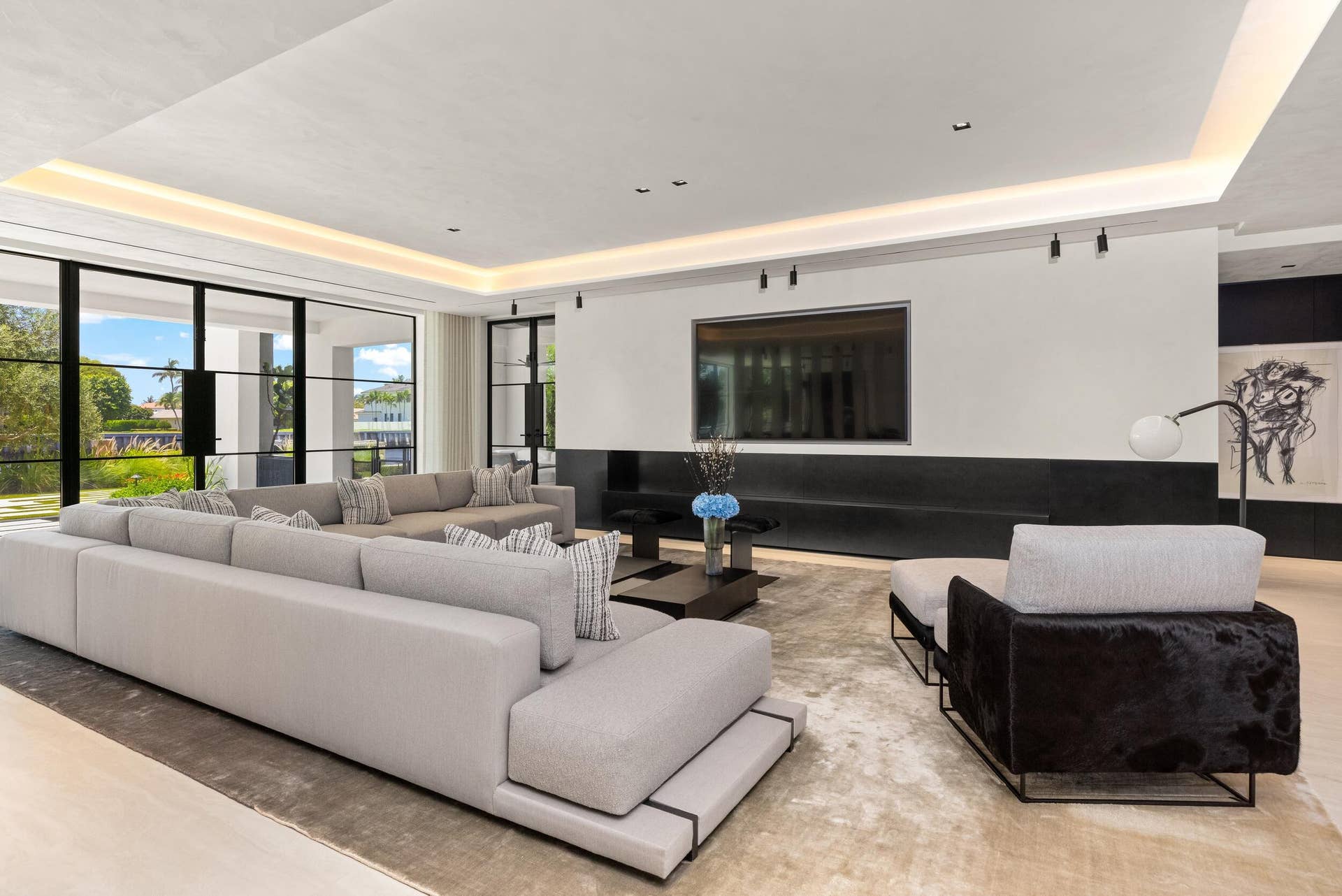 2401 Spanish River Road, Boca Raton, FL 33432 Family Room 1