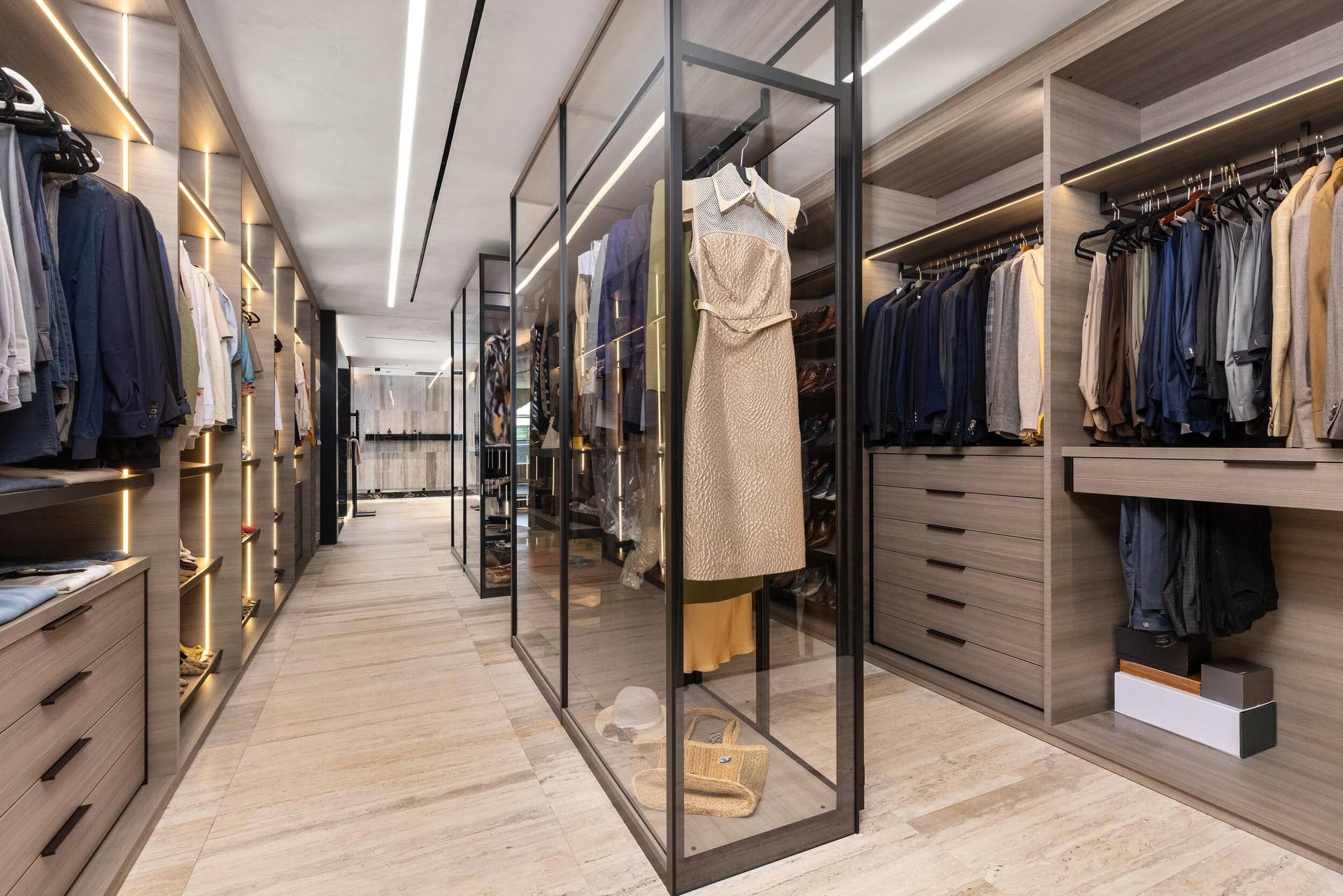 2401 Spanish River Road, Boca Raton, FL 33432 Master Closet 3