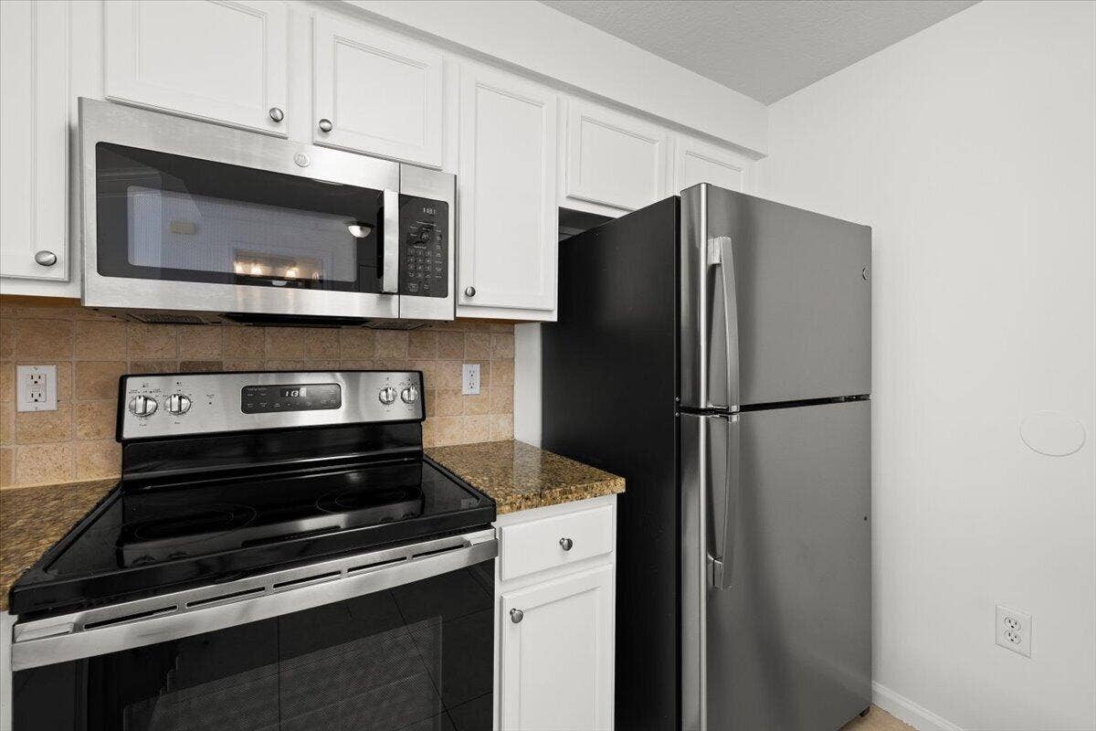 155 GALICIA Way, #210, Jupiter, FL 33458 08-424A5011