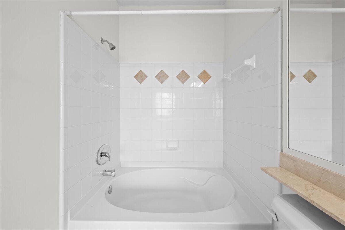 155 GALICIA Way, #210, Jupiter, FL 33458 26-424A5074
