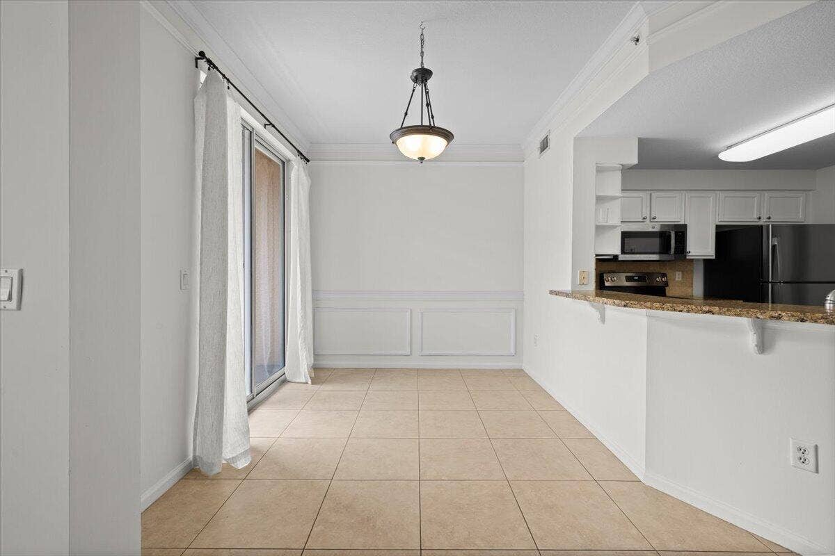 155 GALICIA Way, #210, Jupiter, FL 33458 10-424A5024