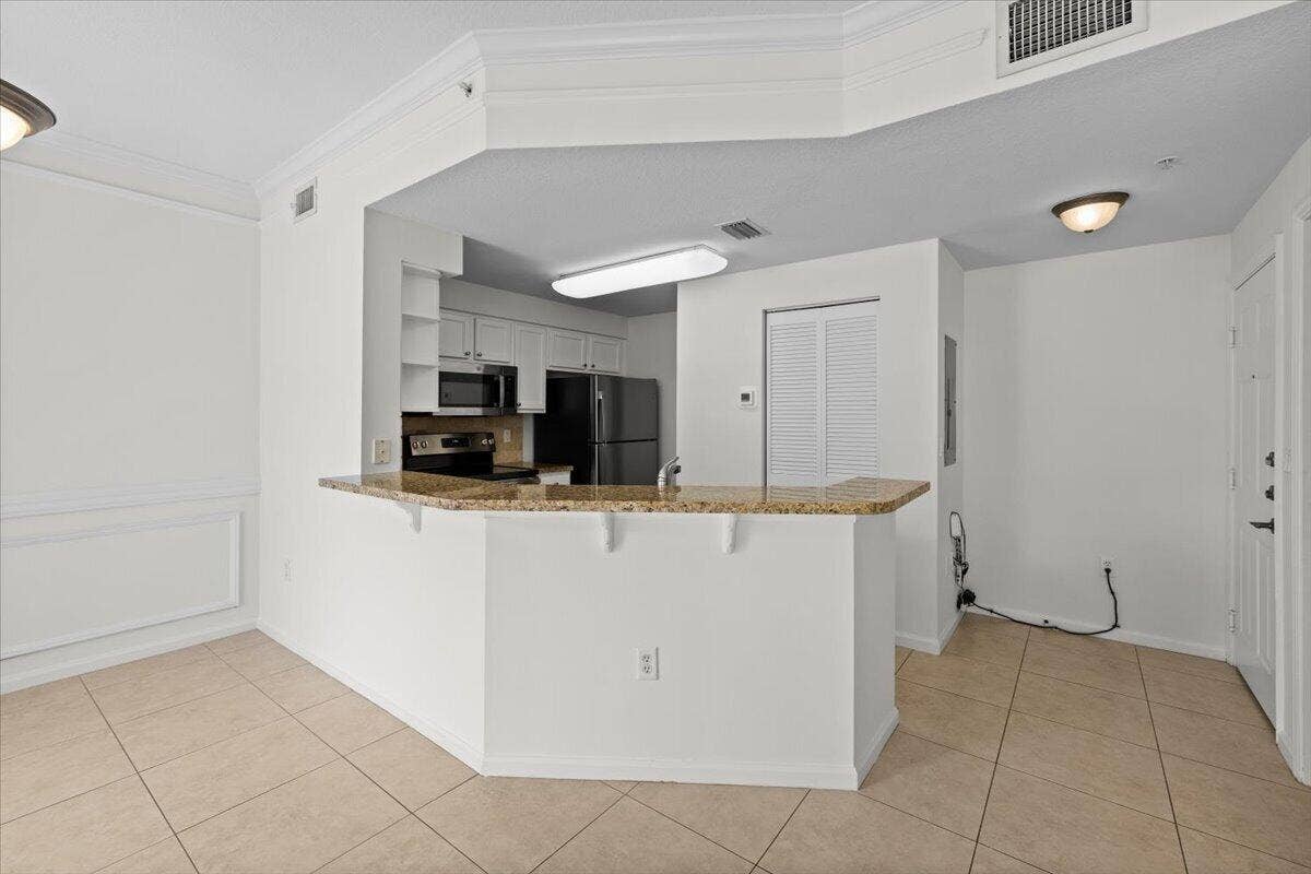 155 GALICIA Way, #210, Jupiter, FL 33458 05-424A5114