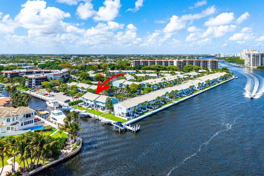 Property photo for 966 Jeffery Street, Boca Raton, FL