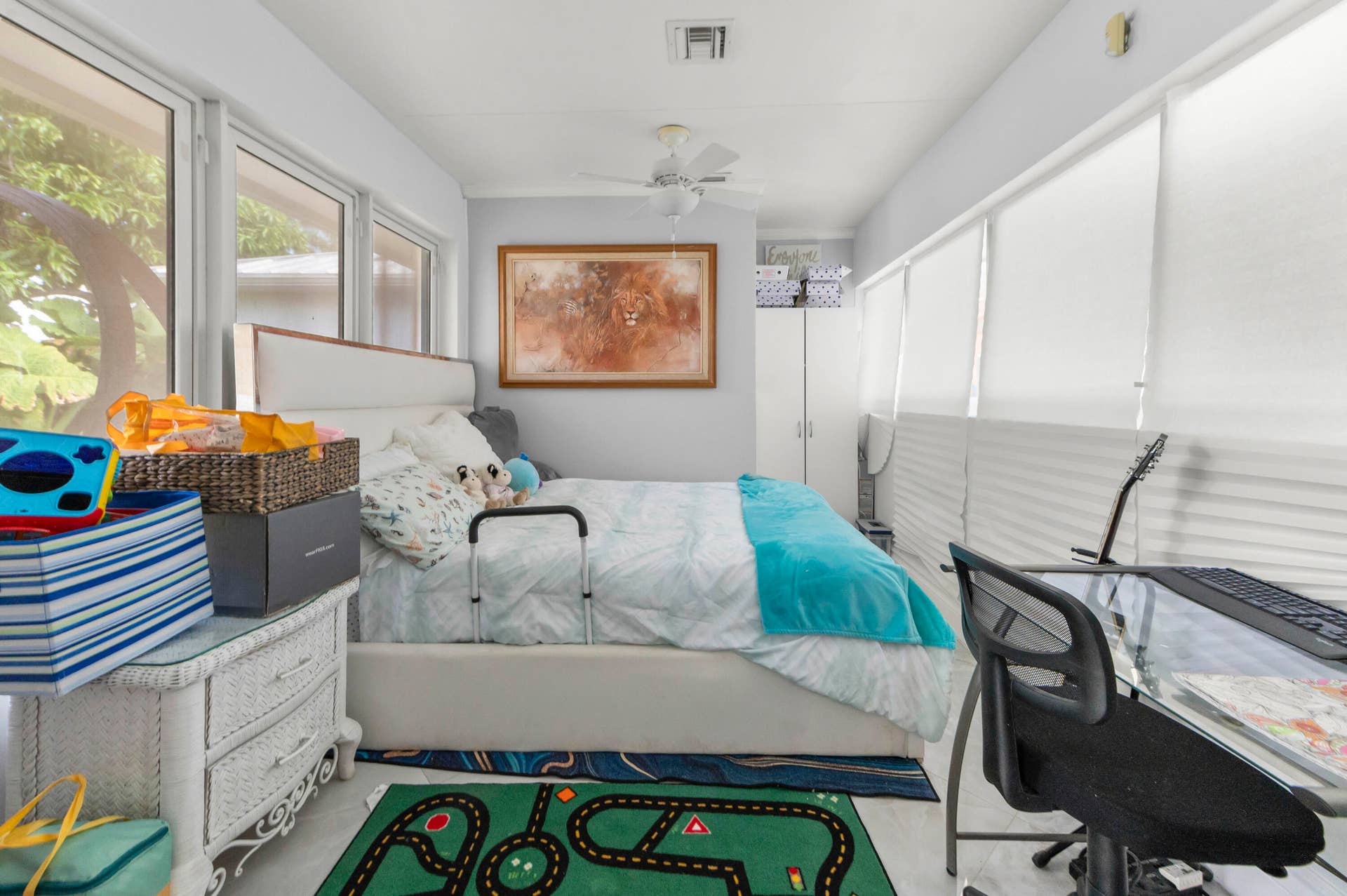 22 Bedroom 05