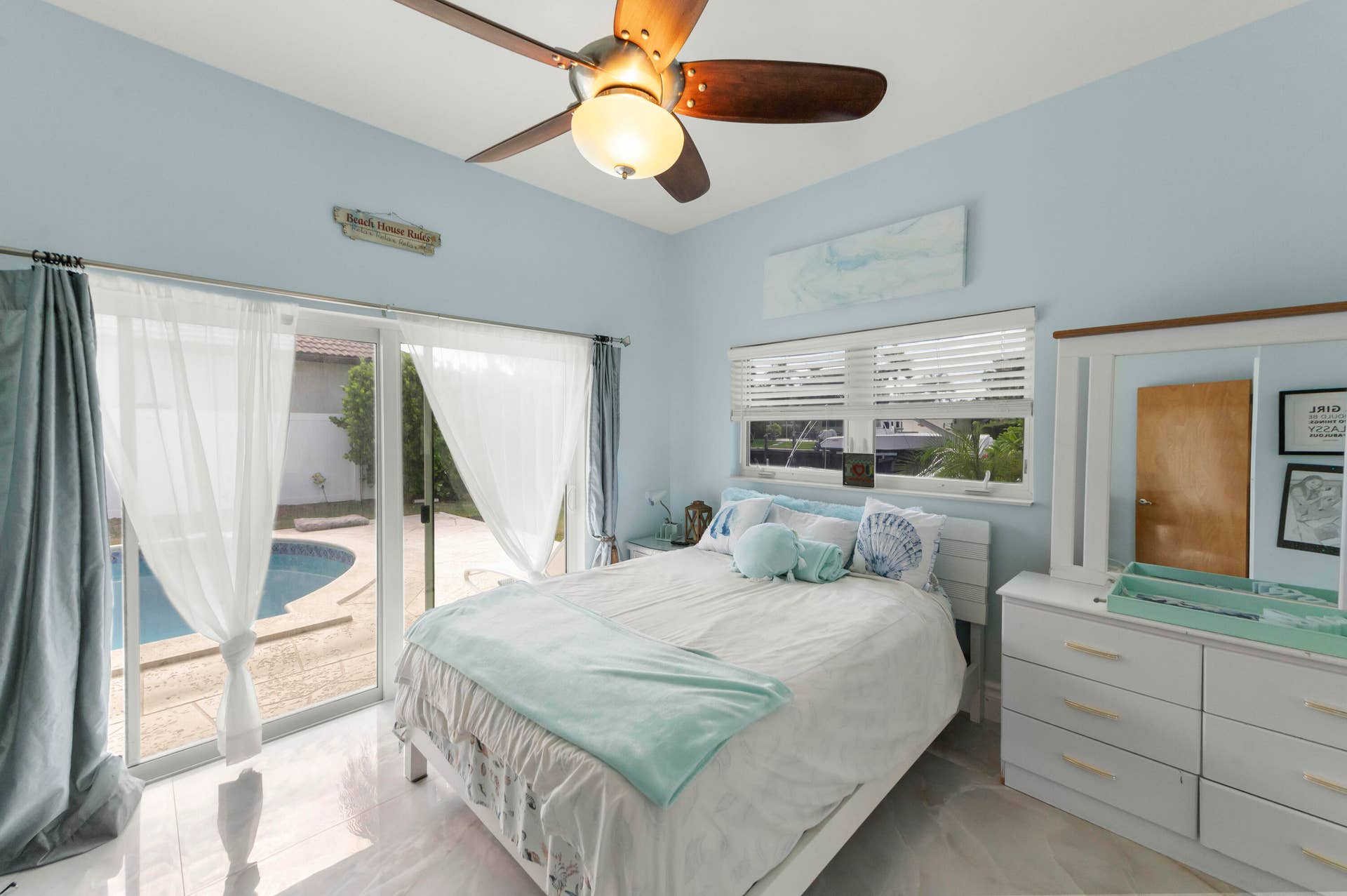 19 Bedroom 03