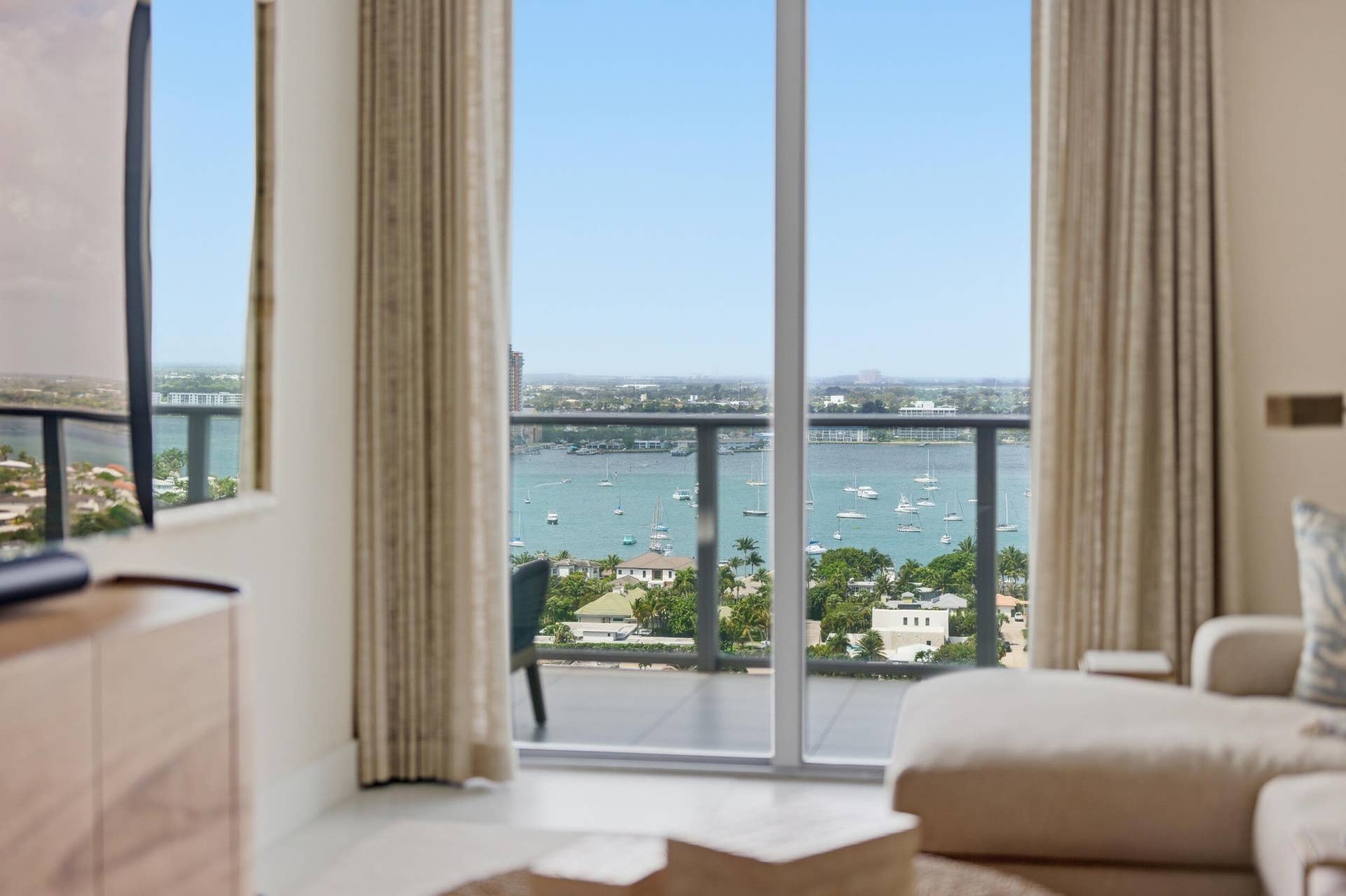 3100 N OCEAN Drive, #P-PH4, Singer Island, FL 33404 4__jjl2611