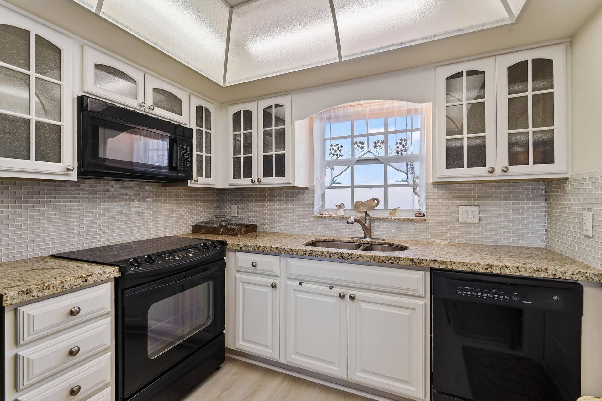 907 Marina Drive, #Unit 306, North Palm Beach, FL 33408 907MarinaDr#306(15)