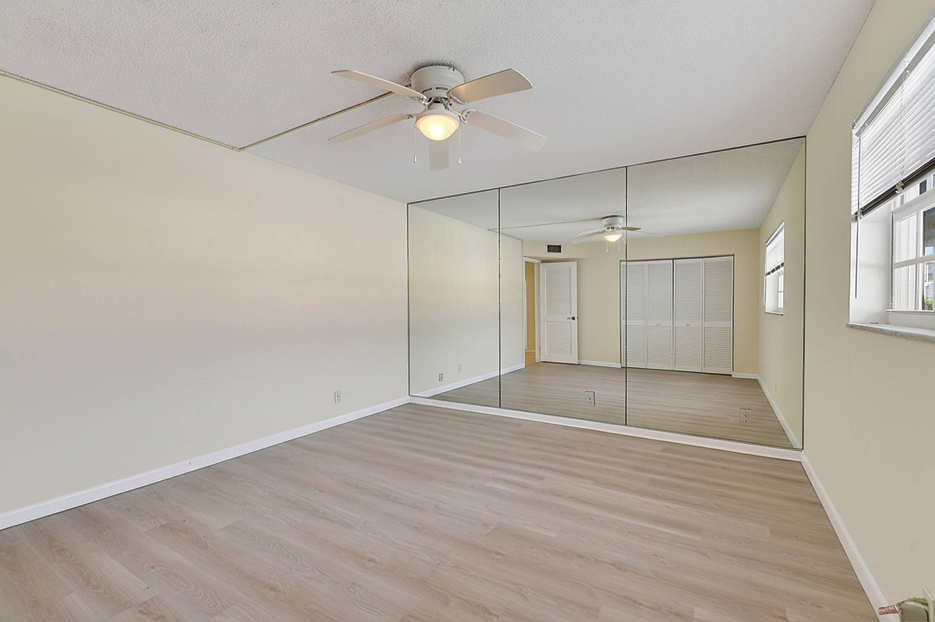 907 Marina Drive, #Unit 306, North Palm Beach, FL 33408 907MarinaDr#306(27)