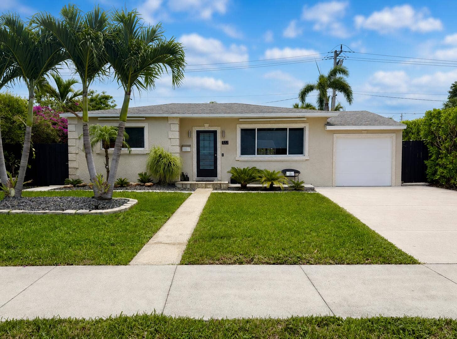372 LYTLE Street, West Palm Beach, FL 33405 372 Lytle