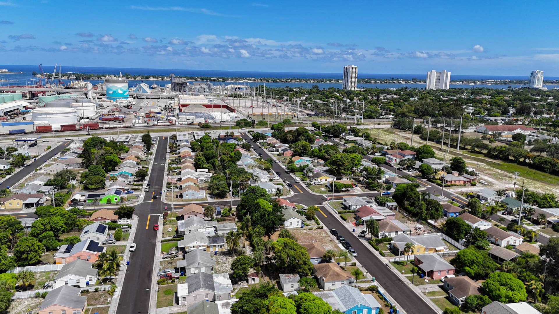 625 W 2ND Street, Riviera Beach, FL 33404 625 W 2nd St (41)