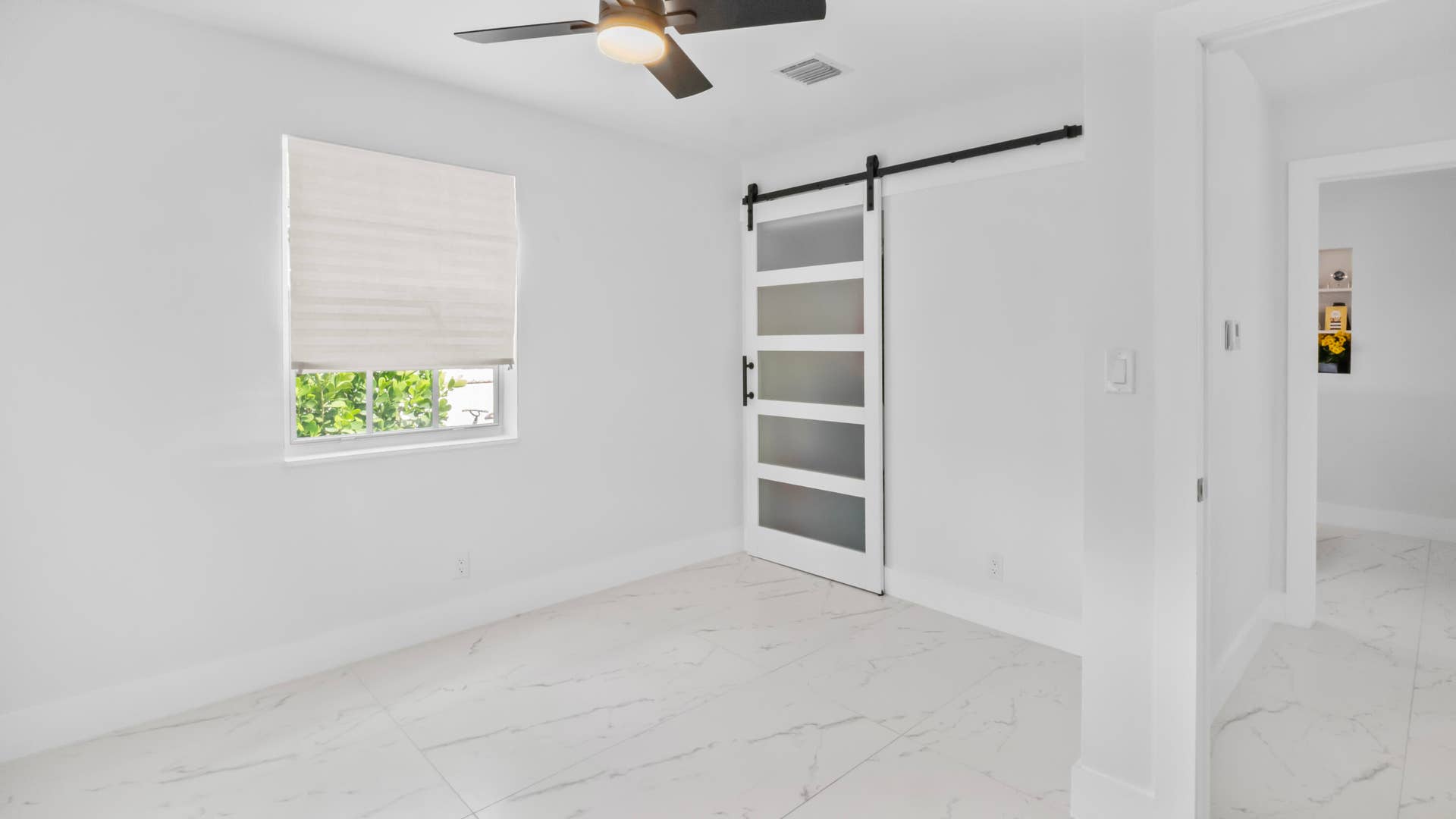 625 W 2ND Street, Riviera Beach, FL 33404 625 W 2nd St (25)