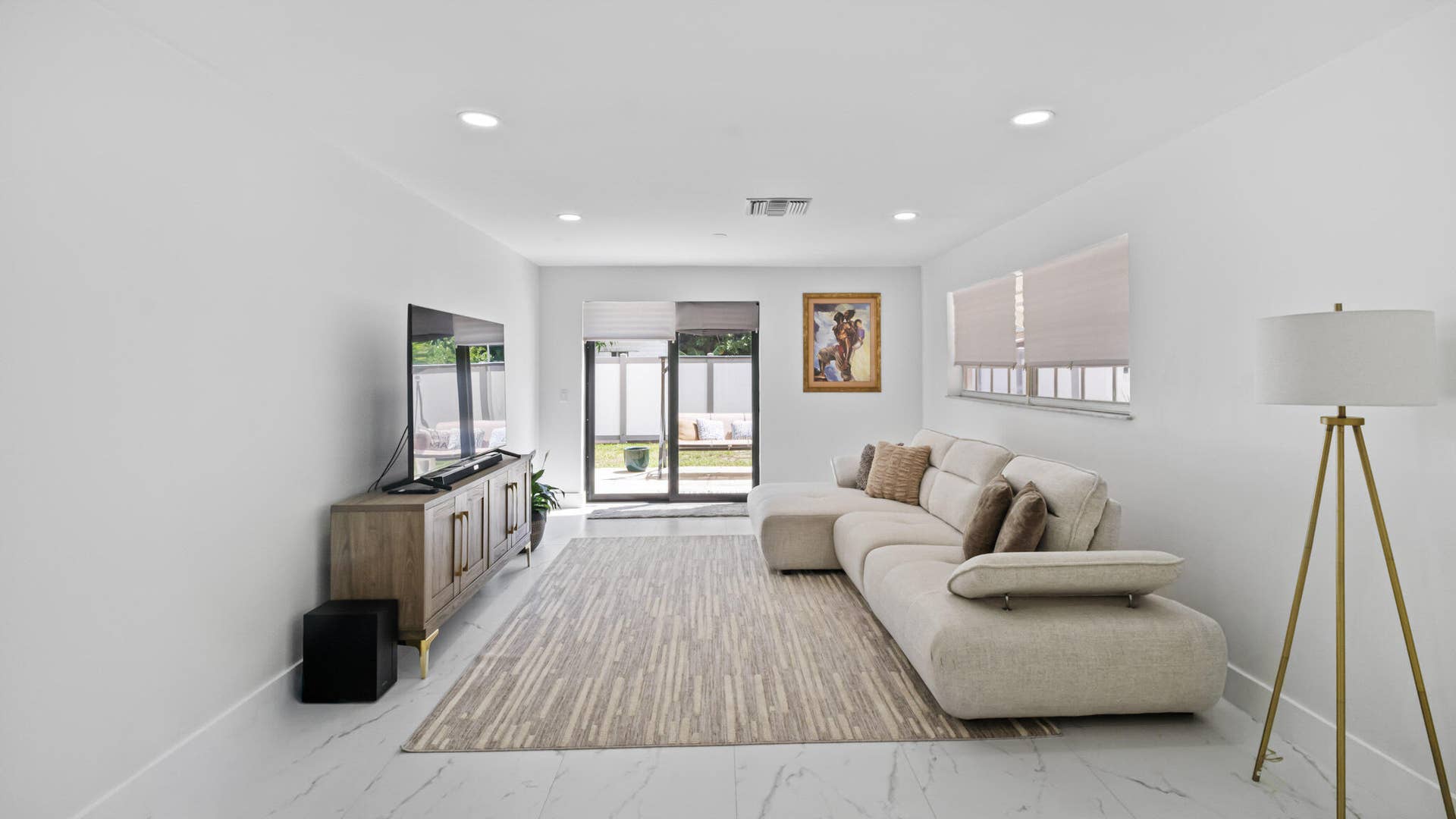 625 W 2ND Street, Riviera Beach, FL 33404 625 W 2nd St (4)