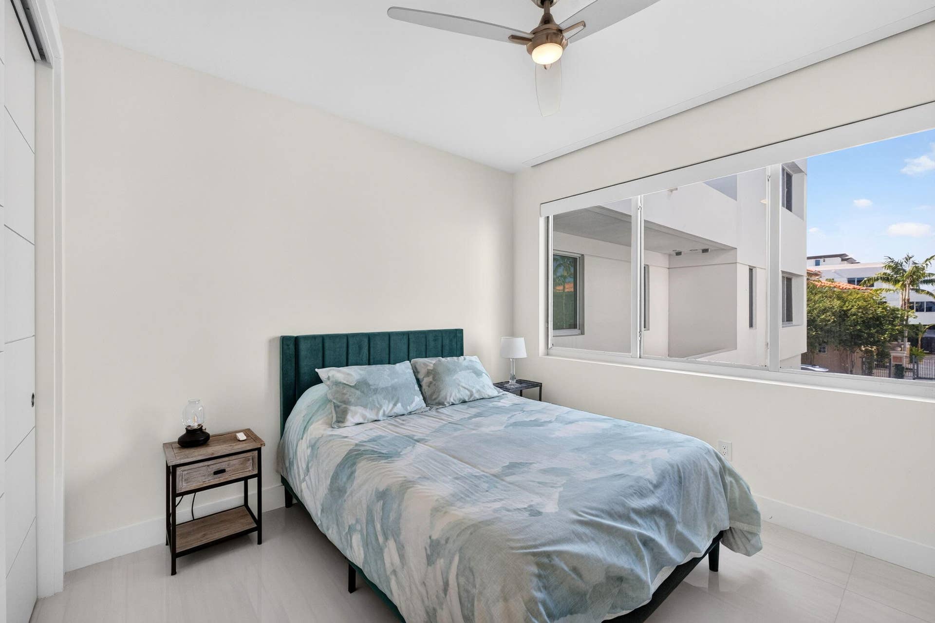 244 Garden Court, Lauderdale By The Sea, FL 33308 65-web-or-mls-699A3852