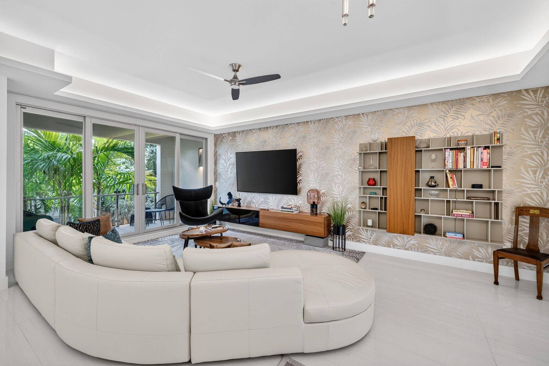 244 Garden Court, Lauderdale By The Sea, FL 33308 17-web-or-mls-699A3672
