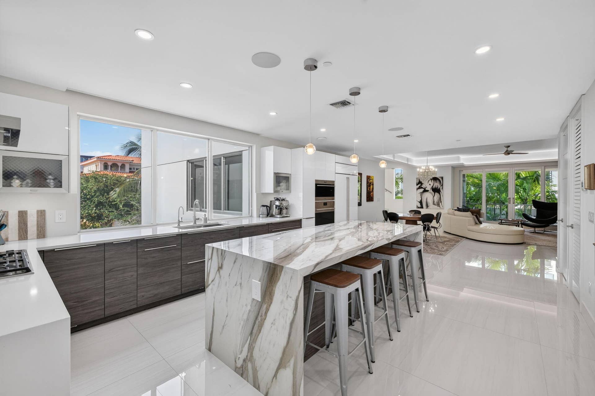 244 Garden Court, Lauderdale By The Sea, FL 33308 31-web-or-mls-699A3787