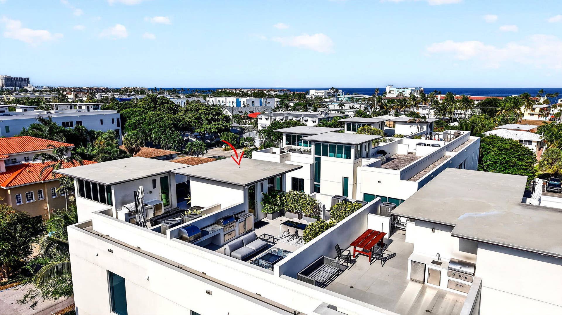 244 Garden Court, Lauderdale By The Sea, FL 33308 99-web-or-mls-DJI_20260819171458_0256_D