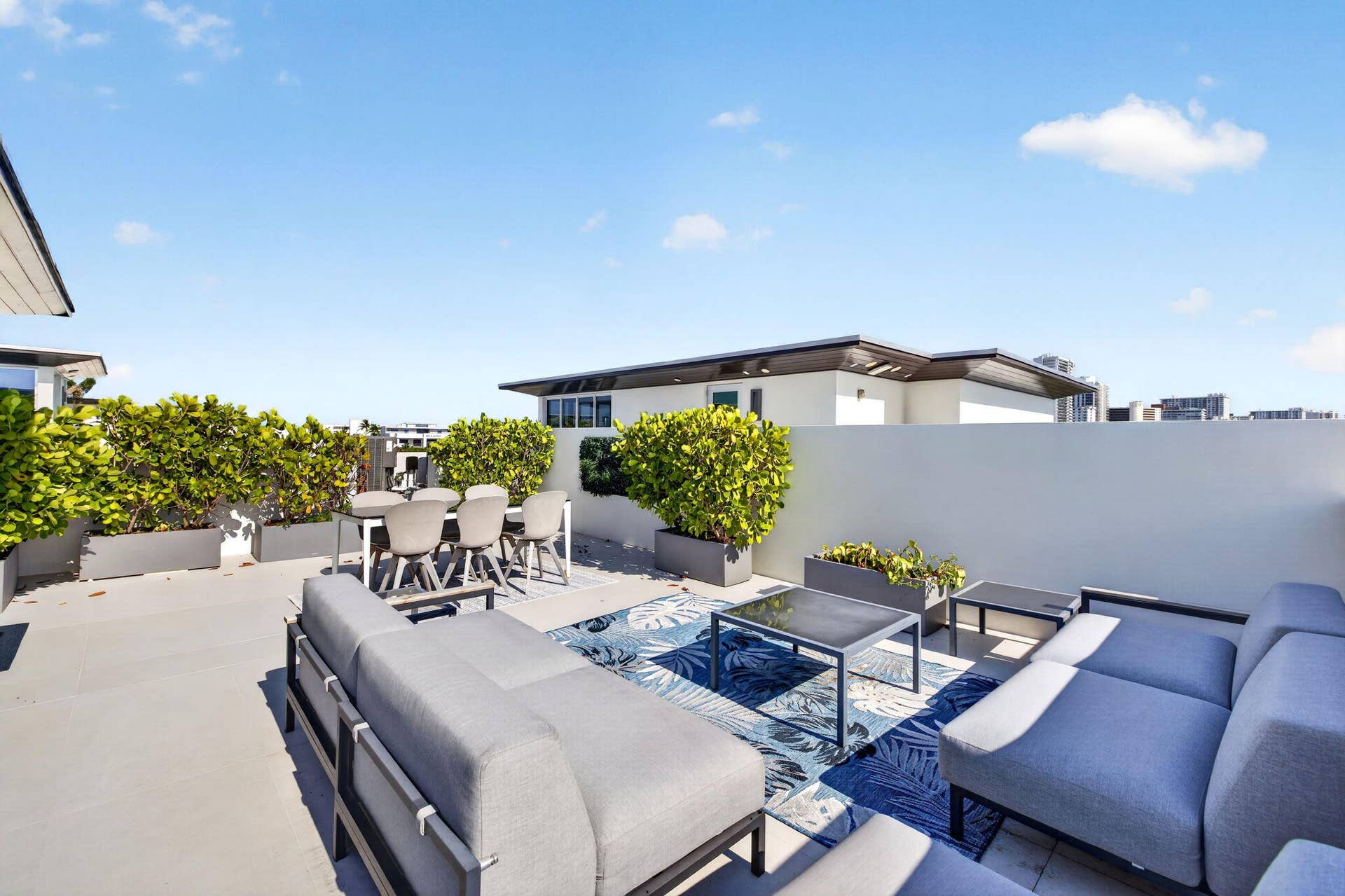 244 Garden Court, Lauderdale By The Sea, FL 33308 62-web-or-mls-699A4142