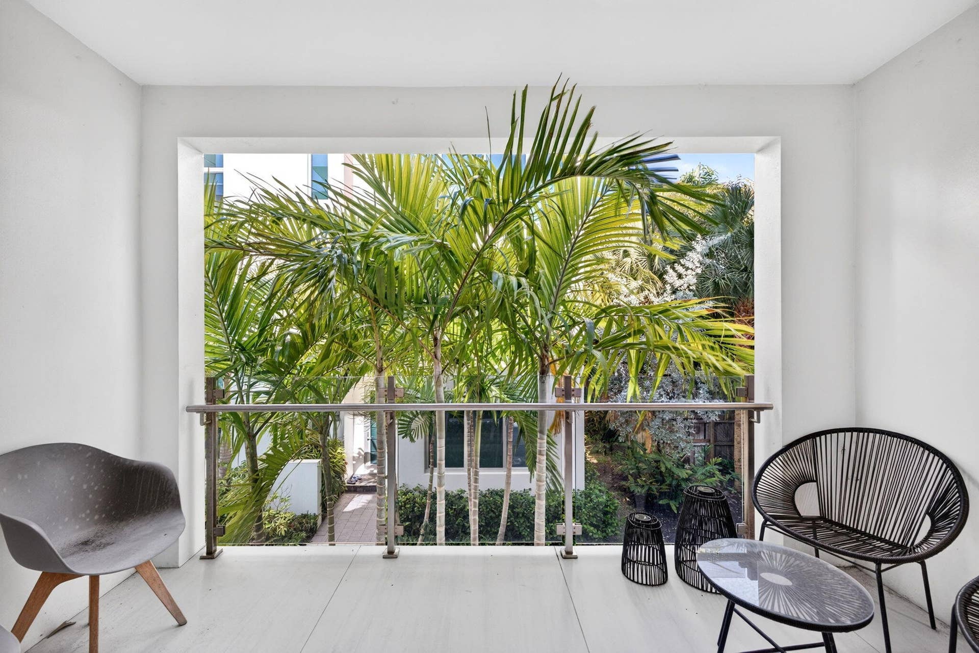 244 Garden Court, Lauderdale By The Sea, FL 33308 22-web-or-mls-699A3712