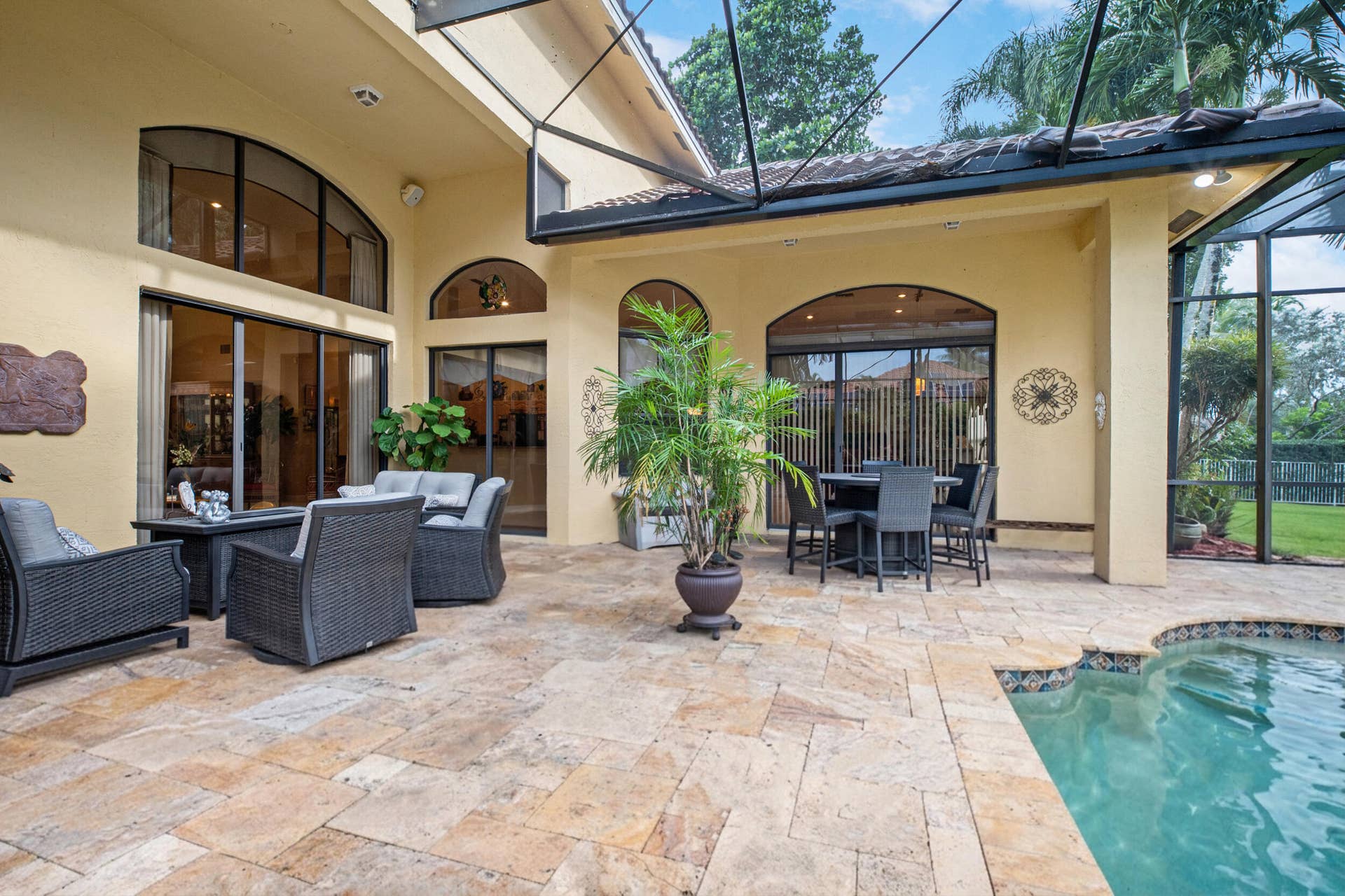2191 SW 131st Terrace, Davie, FL 33325 47_accutour_02 2191-sw-131st-terrace-047