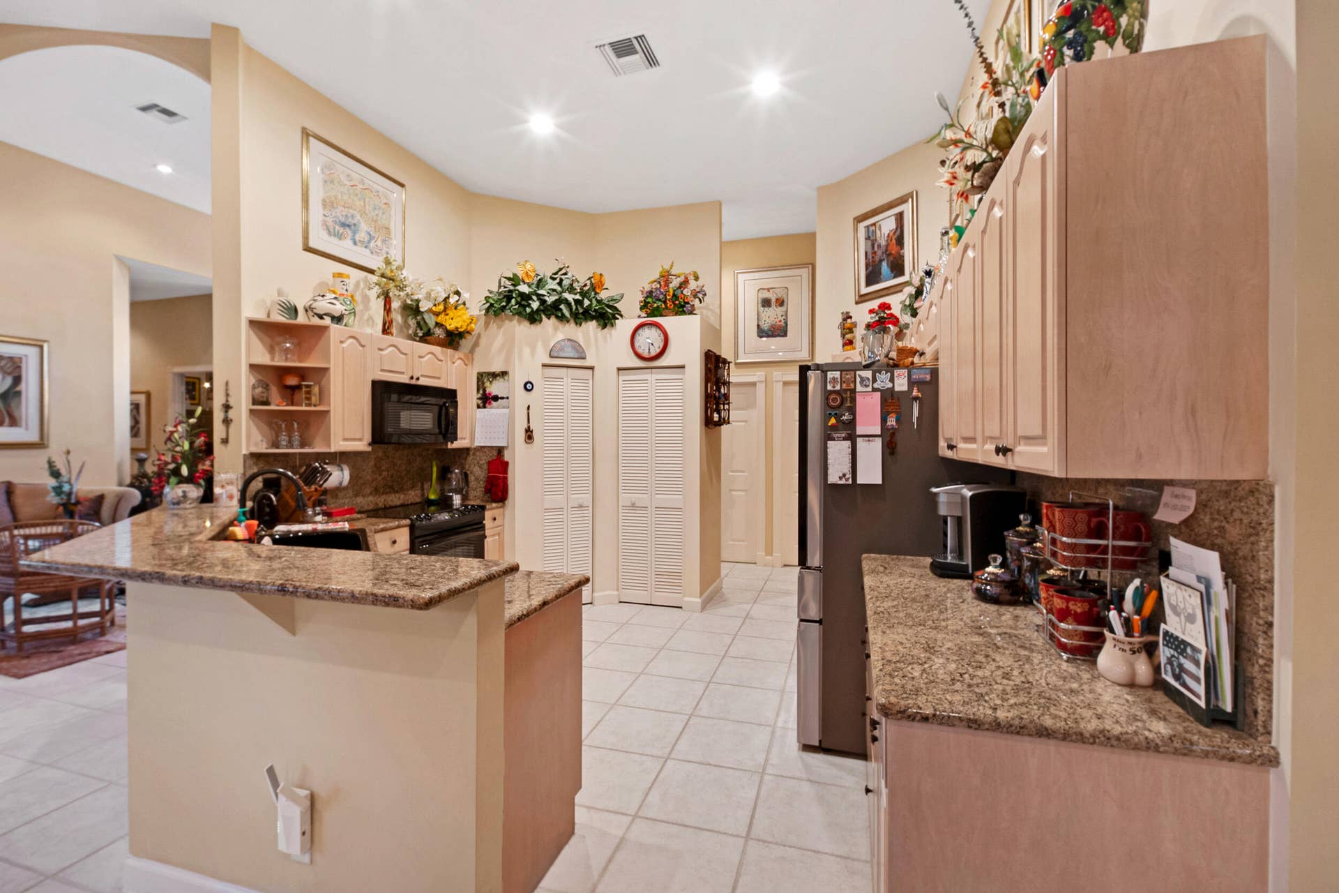 2191 SW 131st Terrace, Davie, FL 33325 23_accutour_02 2191-sw-131st-terrace-023