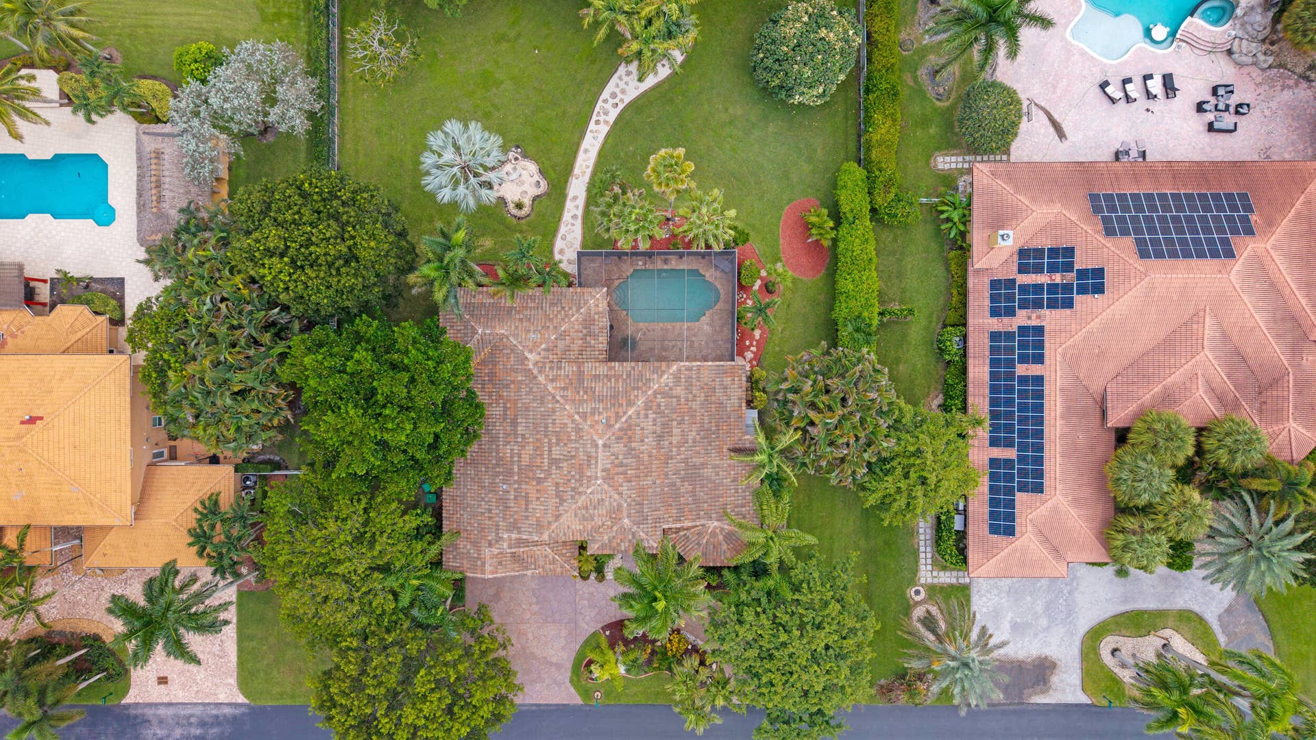 2191 SW 131st Terrace, Davie, FL 33325 59_accutour_02 2191-sw-131st-terrace-059
