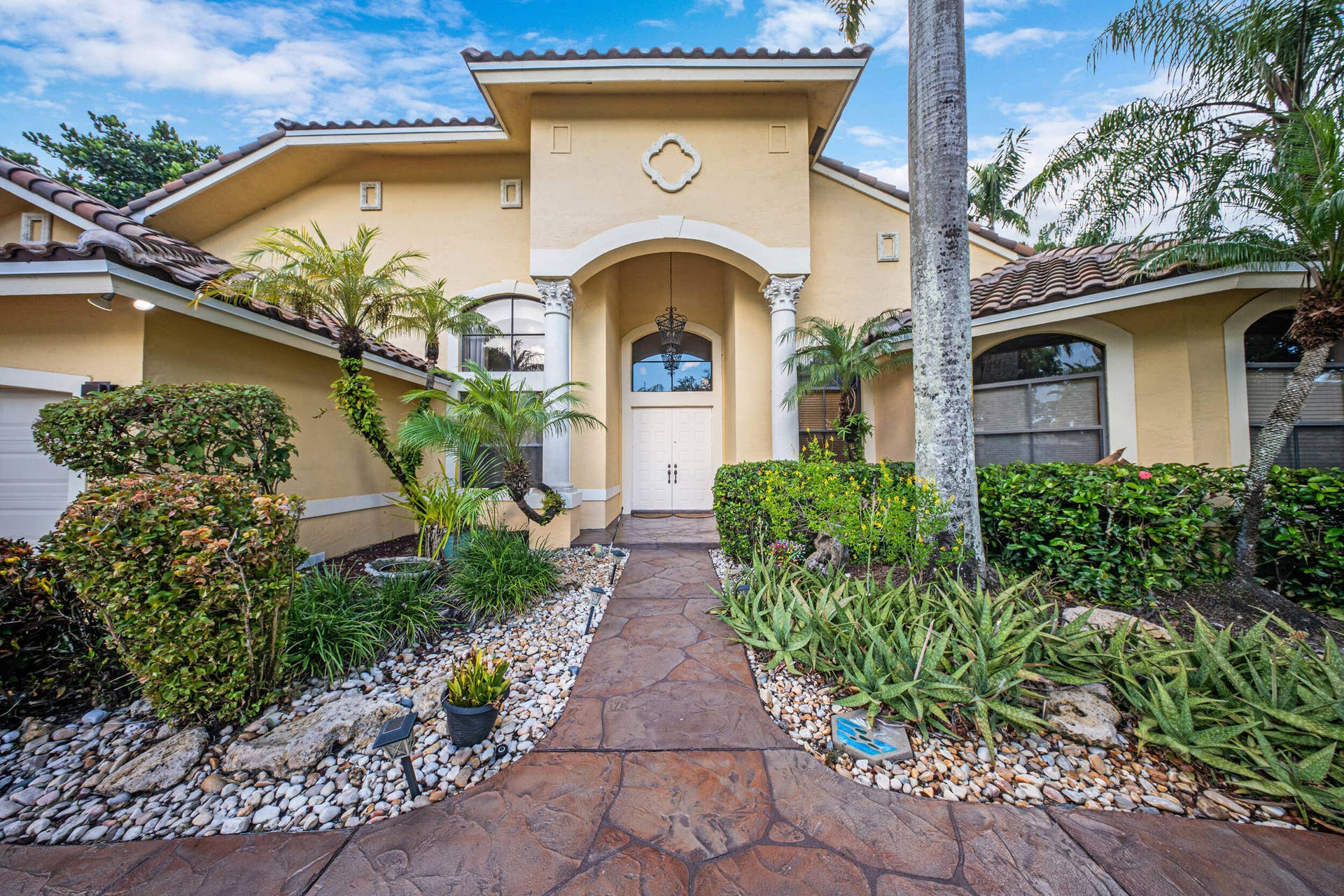 2191 SW 131st Terrace, Davie, FL 33325 5_accutour_02 2191-sw-131st-terrace-005
