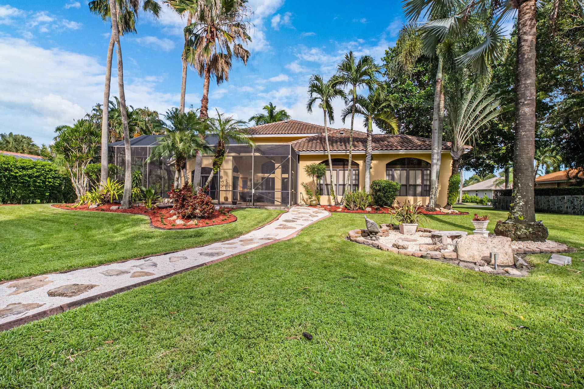 2191 SW 131st Terrace, Davie, FL 33325 52_accutour_02 2191-sw-131st-terrace-052