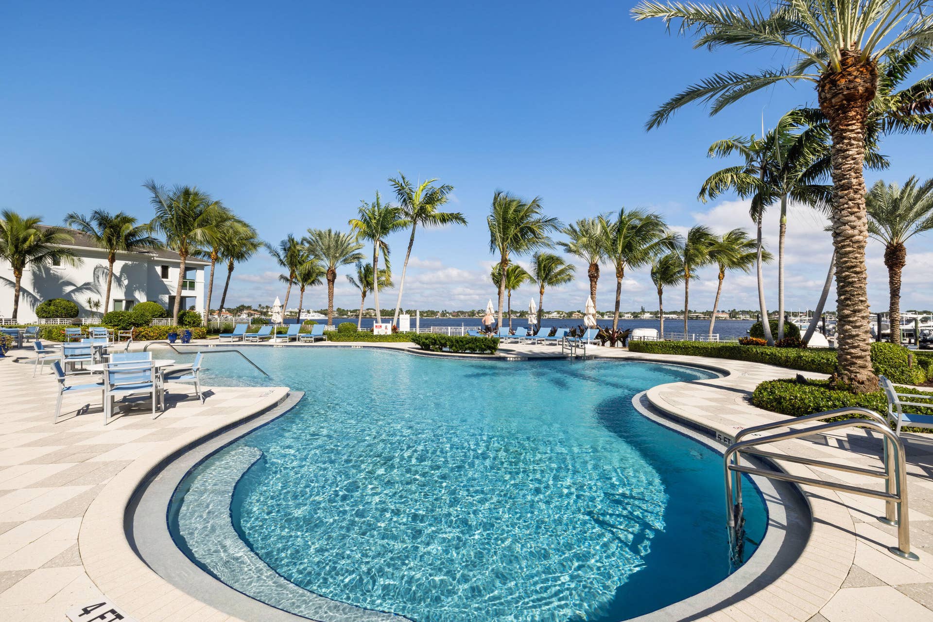 2 WATER CLUB Way, #1003, North Palm Beach, FL 33408 Building Pool