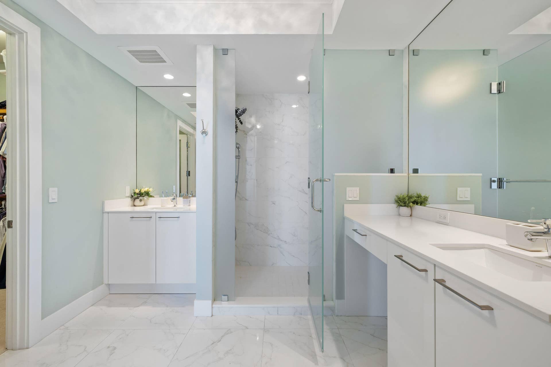 2 WATER CLUB Way, #1003, North Palm Beach, FL 33408 Primary Bathroom