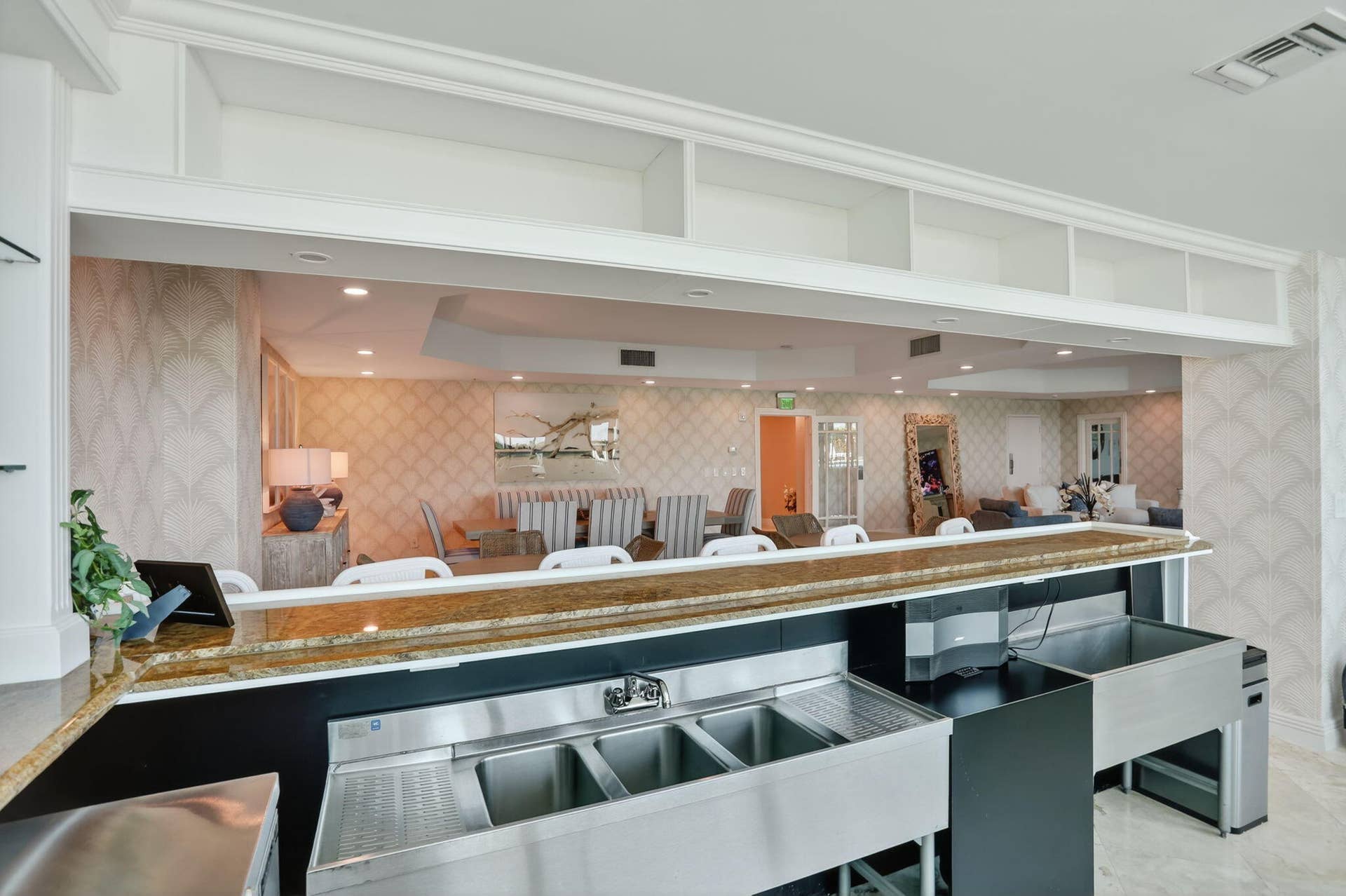 1430 S OCEAN Boulevard, #10-A, Lauderdale By The Sea, FL 33062 Social Room Kitchen