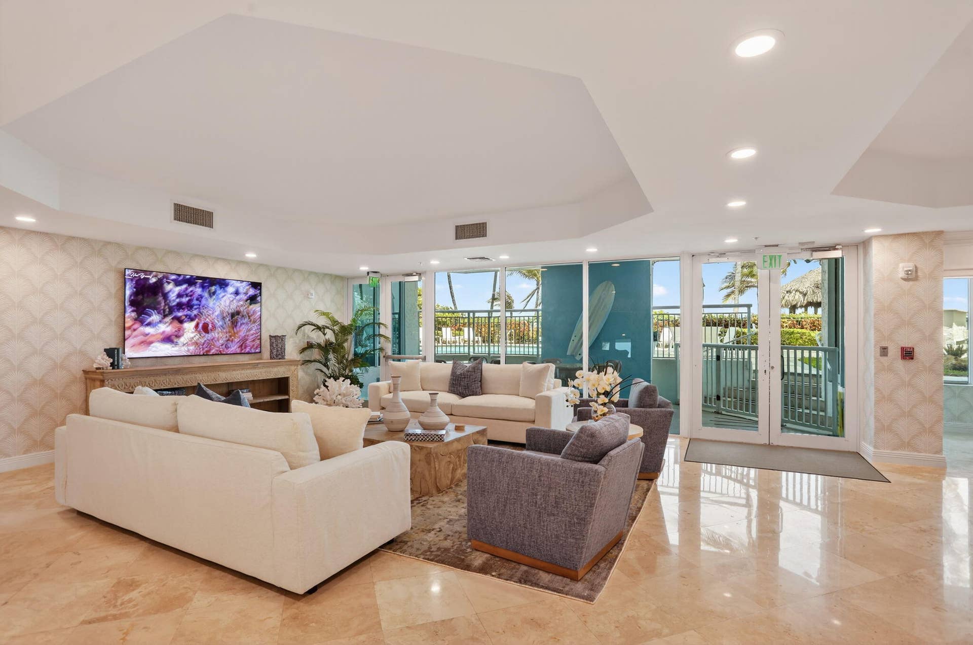 1430 S OCEAN Boulevard, #10-A, Lauderdale By The Sea, FL 33062 Social Room
