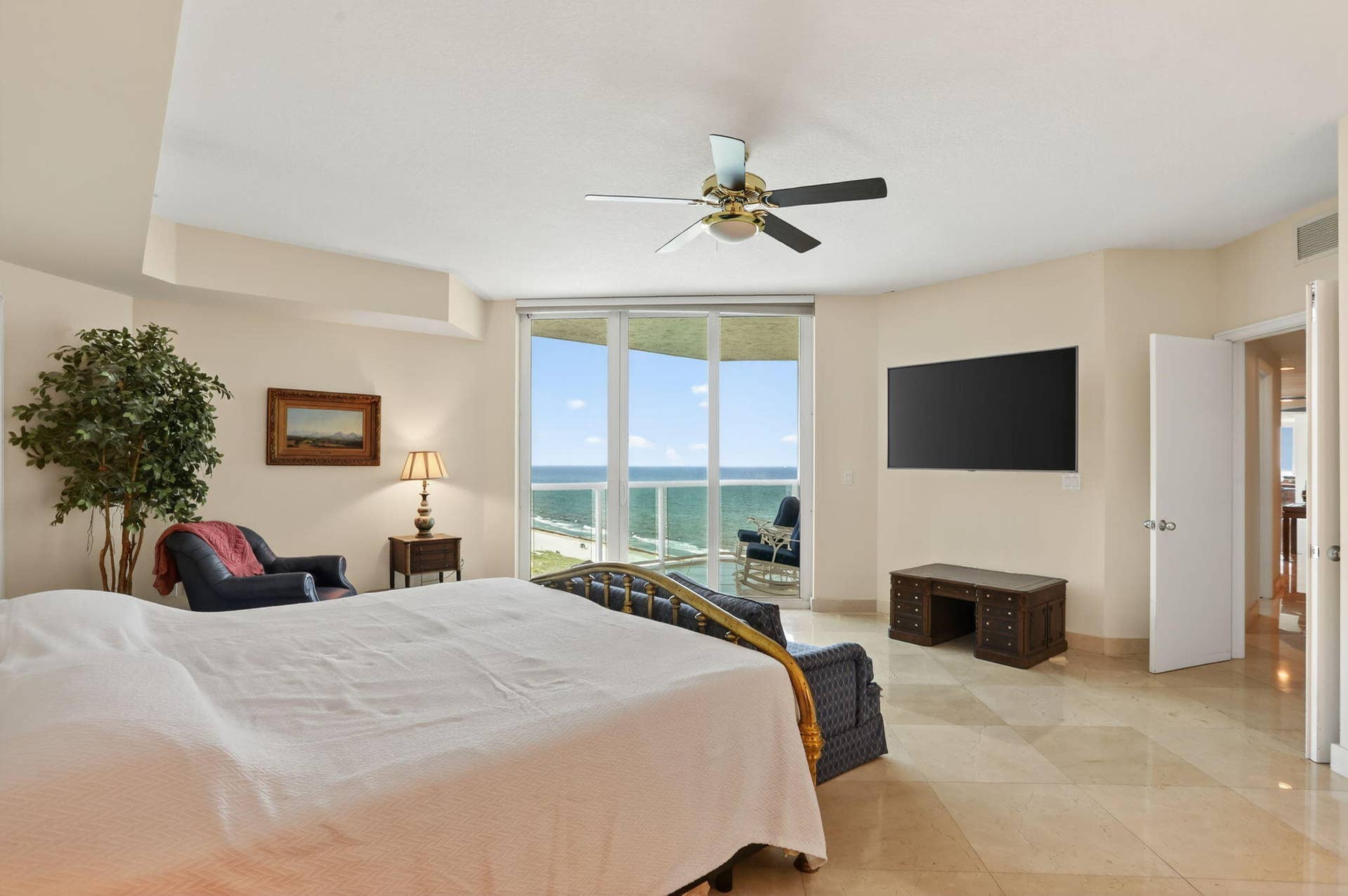 1430 S OCEAN Boulevard, #10-A, Lauderdale By The Sea, FL 33062 Ocean View Primary Bedroom