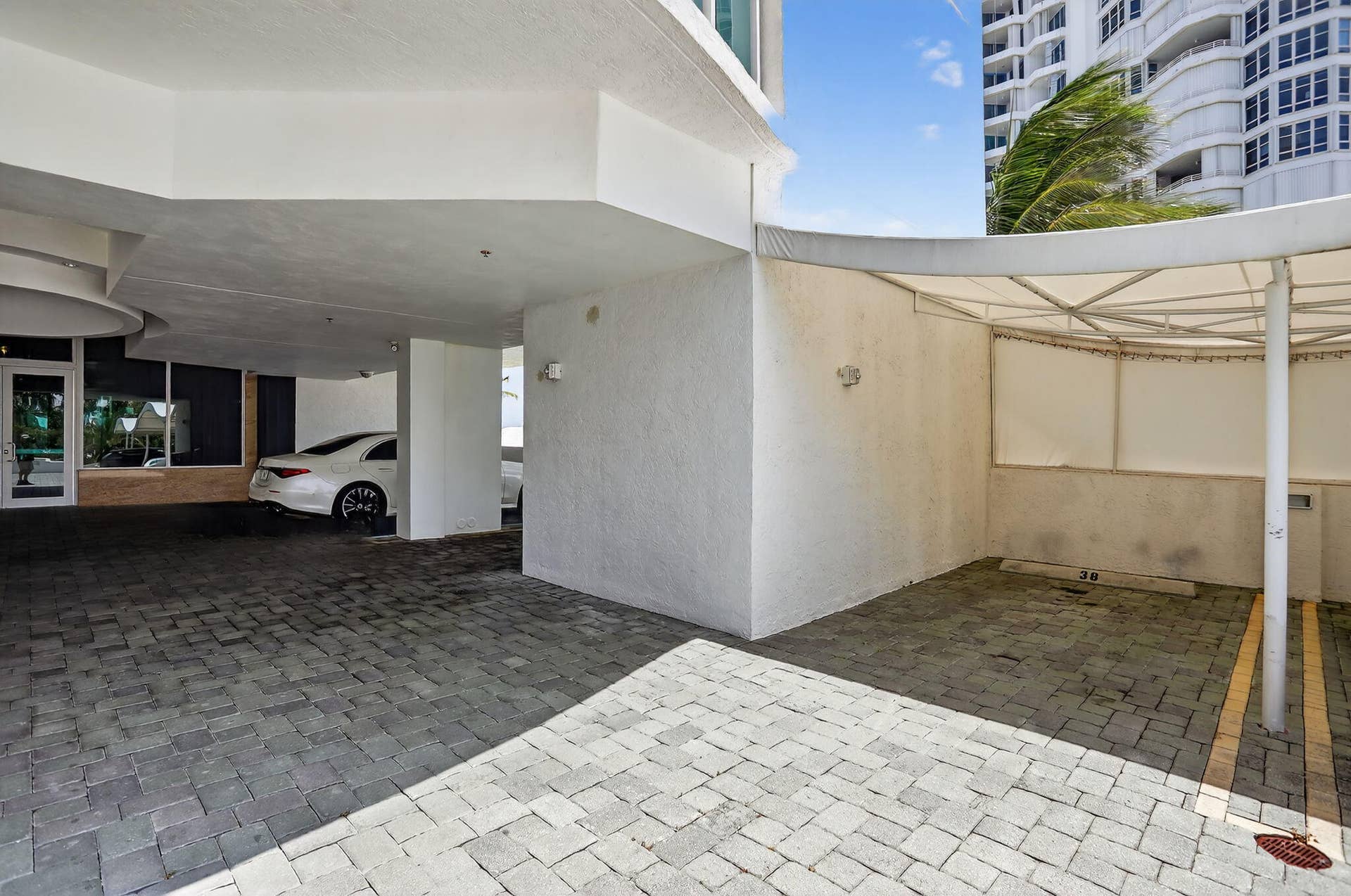 1430 S OCEAN Boulevard, #10-A, Lauderdale By The Sea, FL 33062 Deeded Carport Space #38