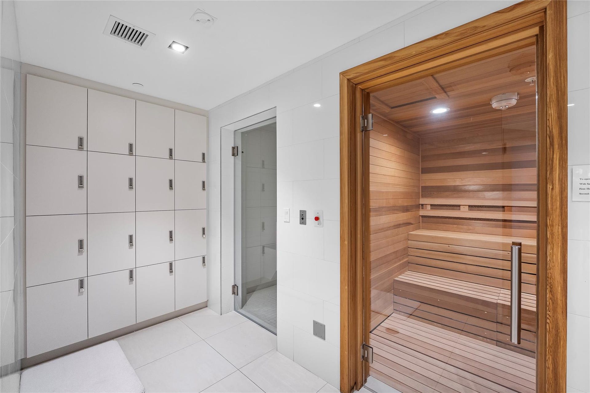 730 N OCEAN Boulevard, #1501, Pompano Beach, FL 33062 Sauna / Spa / Lockers